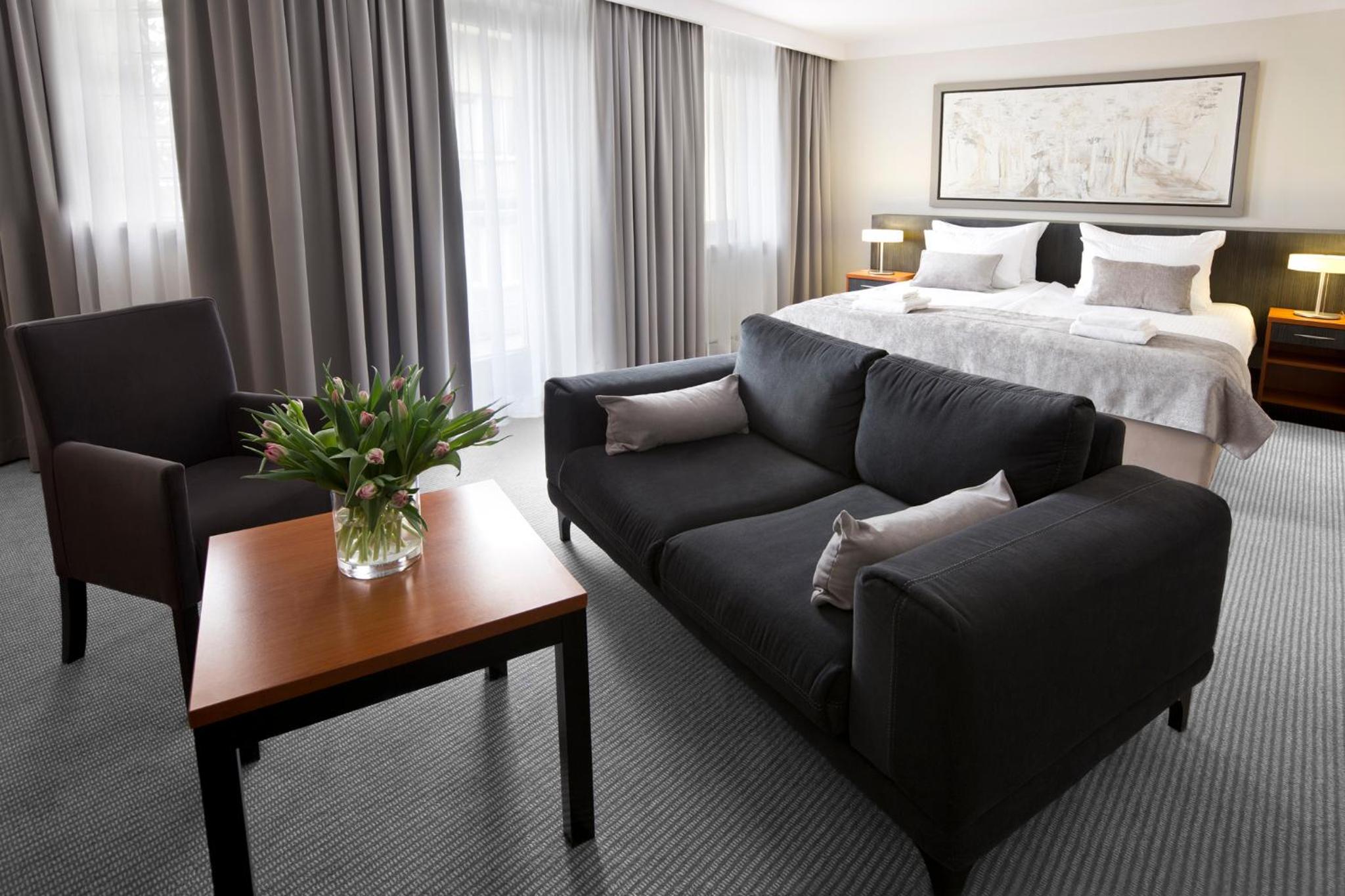 Double or Twin Room - Photo 7