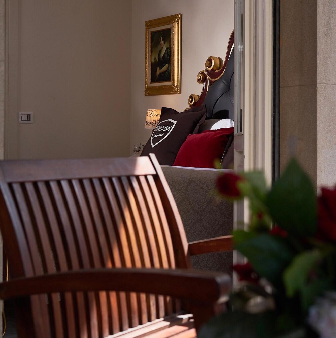 Deluxe Double Room with Balcony photo 3