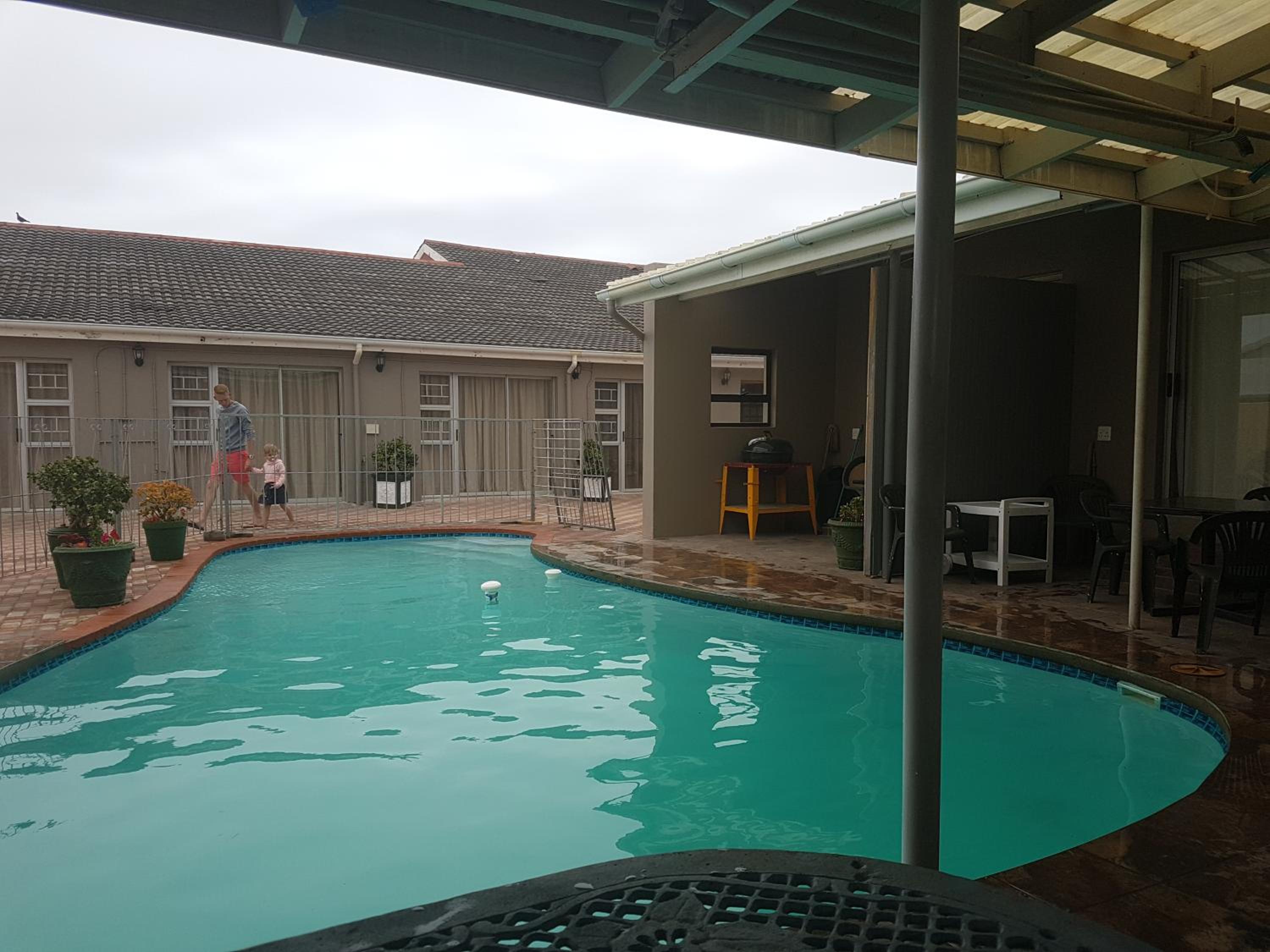 Apartment with Pool View  - Photo 5