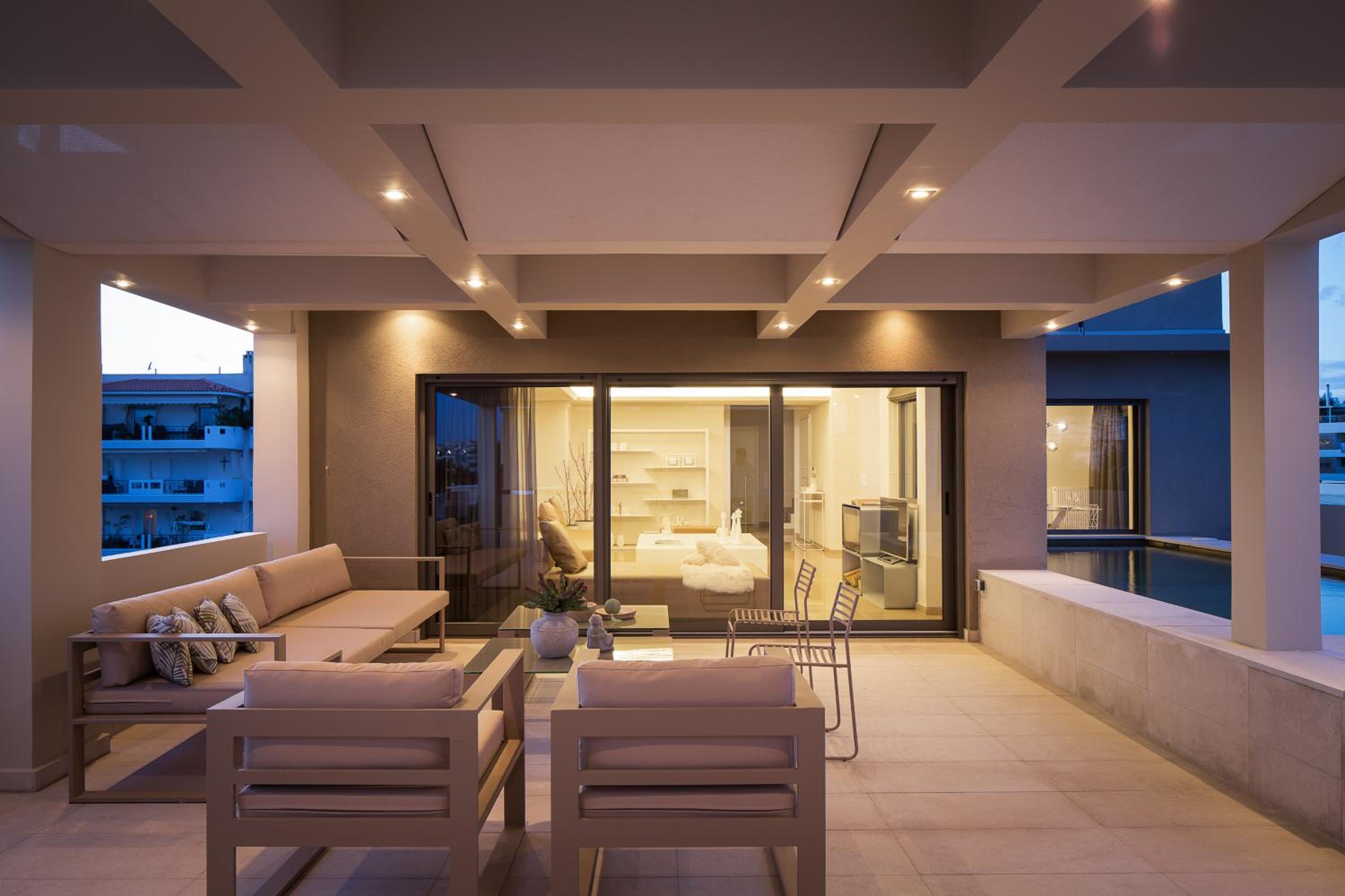 Top Floor Luxury Apartment with Private Pool (Olive) photo 3