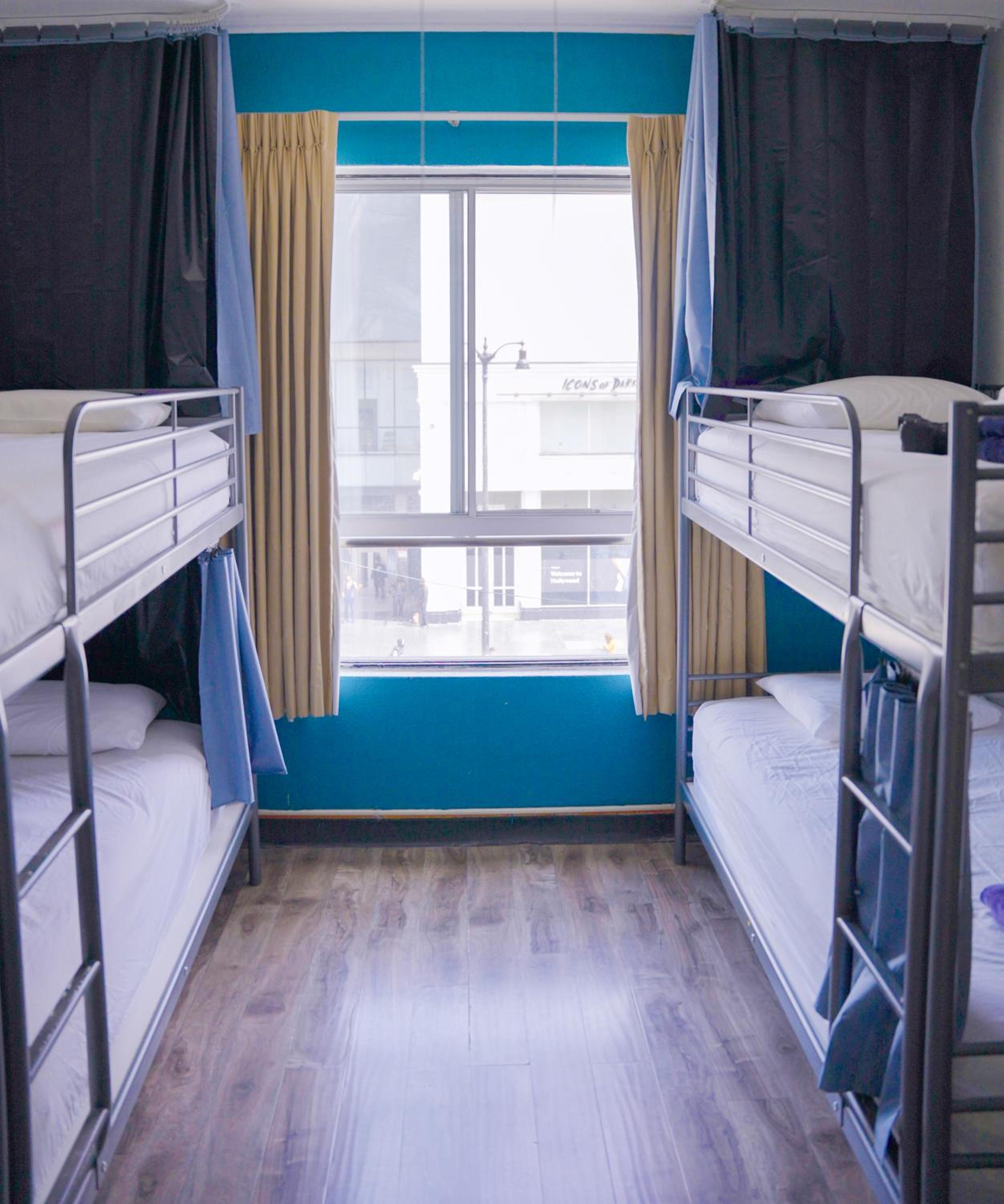 2 Beds in 4-Bed Female Dorm with shared Bathroom