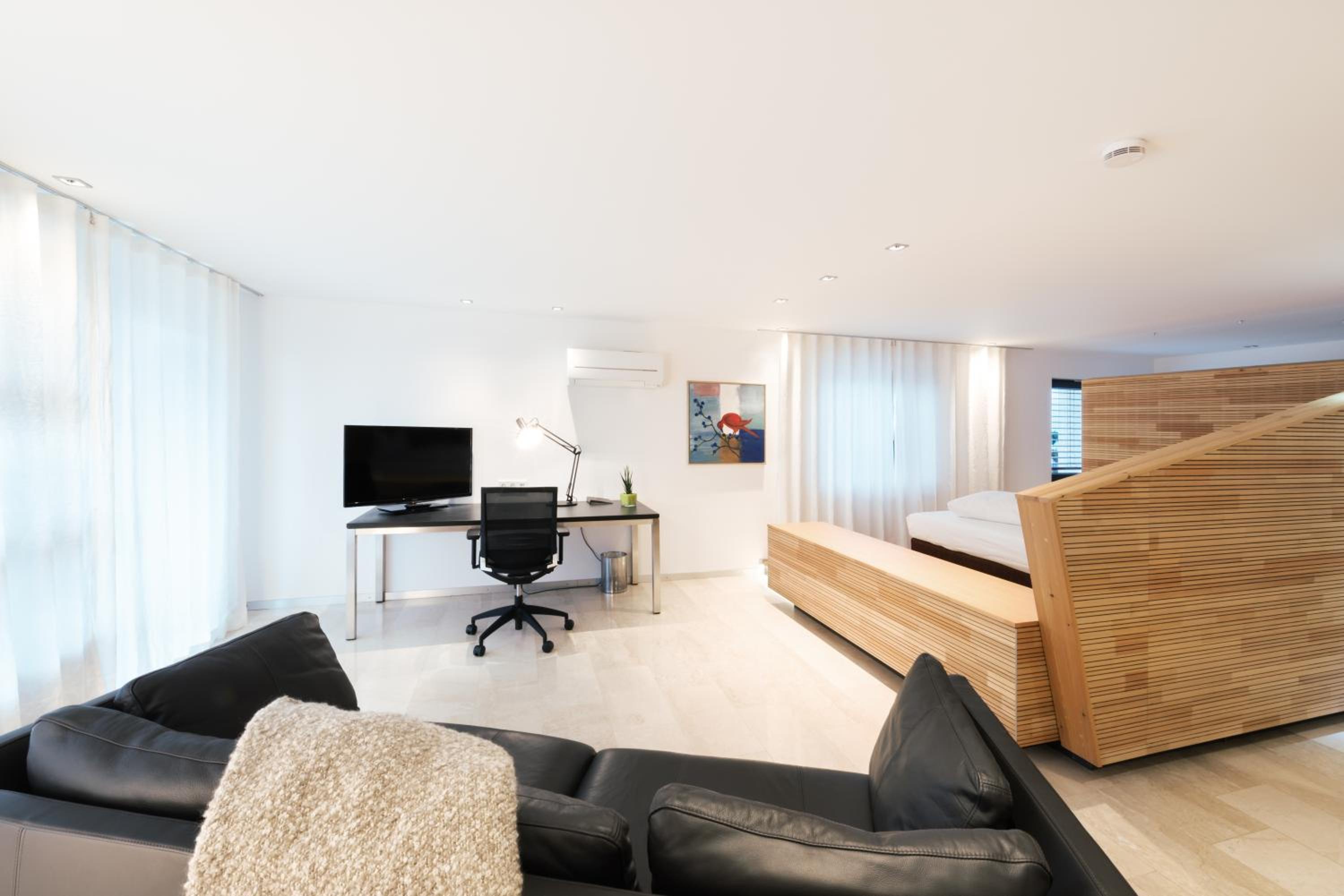 Suite Apartment photo 1
