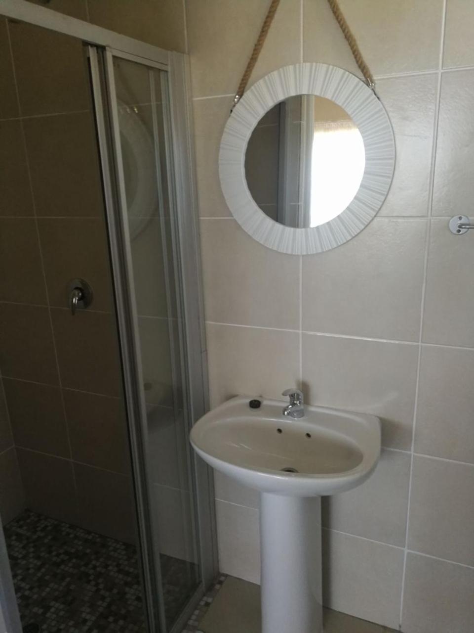 Apartment with Pool View  - Photo 9