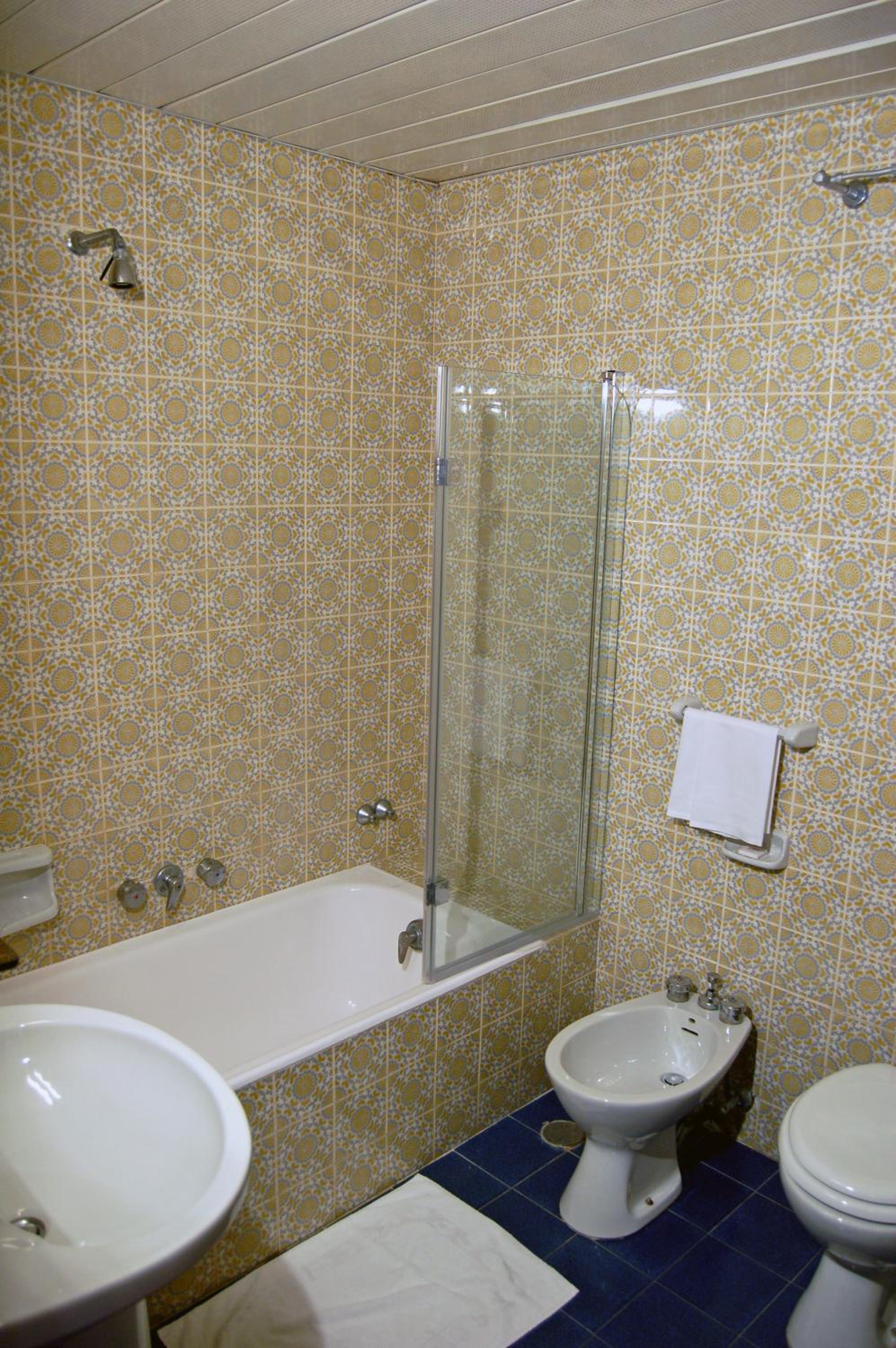 Triple Room with Sea View - Photo 25