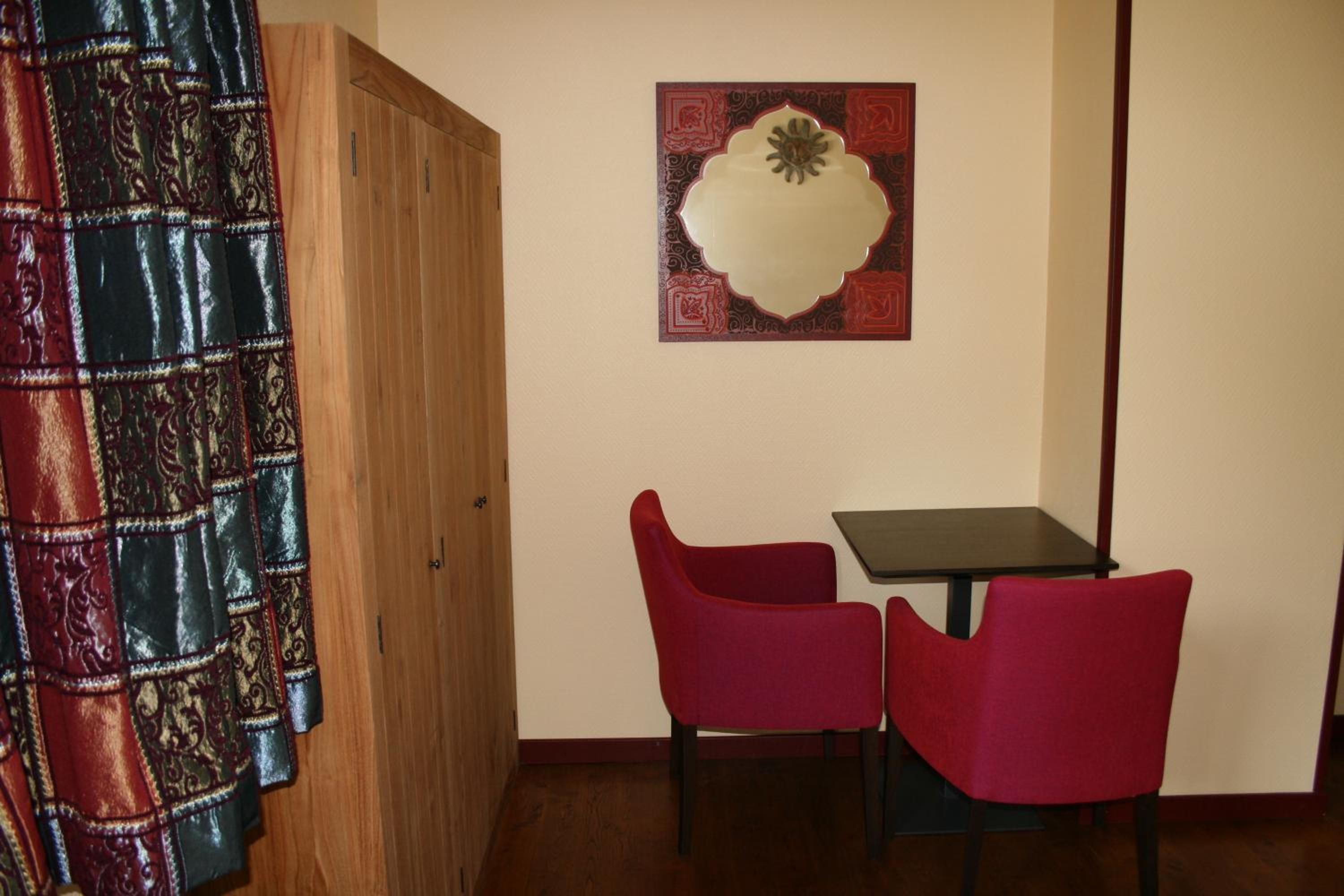 Double Room With Private Bathroom photo 1