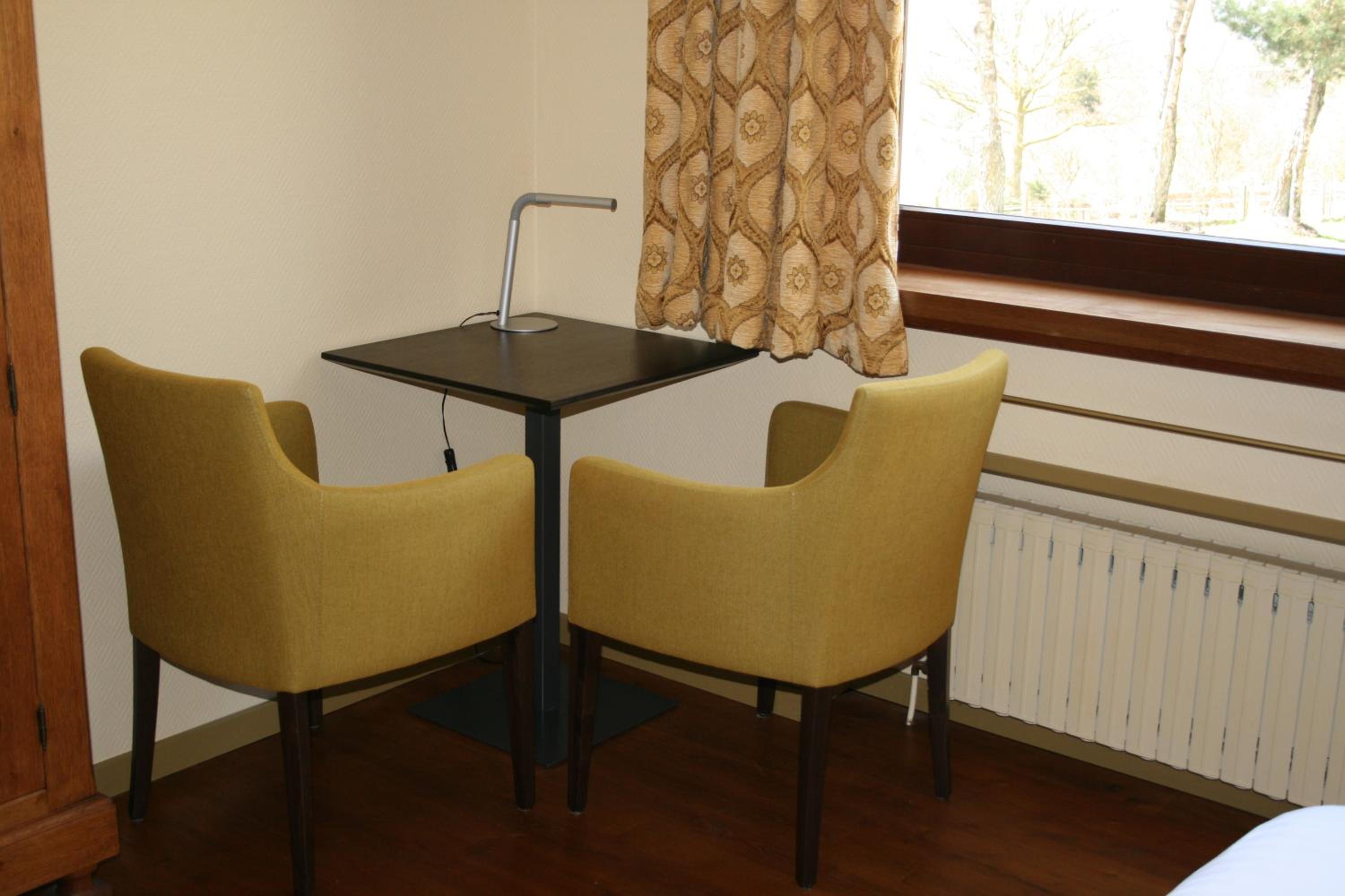 Quadruple Room With Private Bathroom photo 1