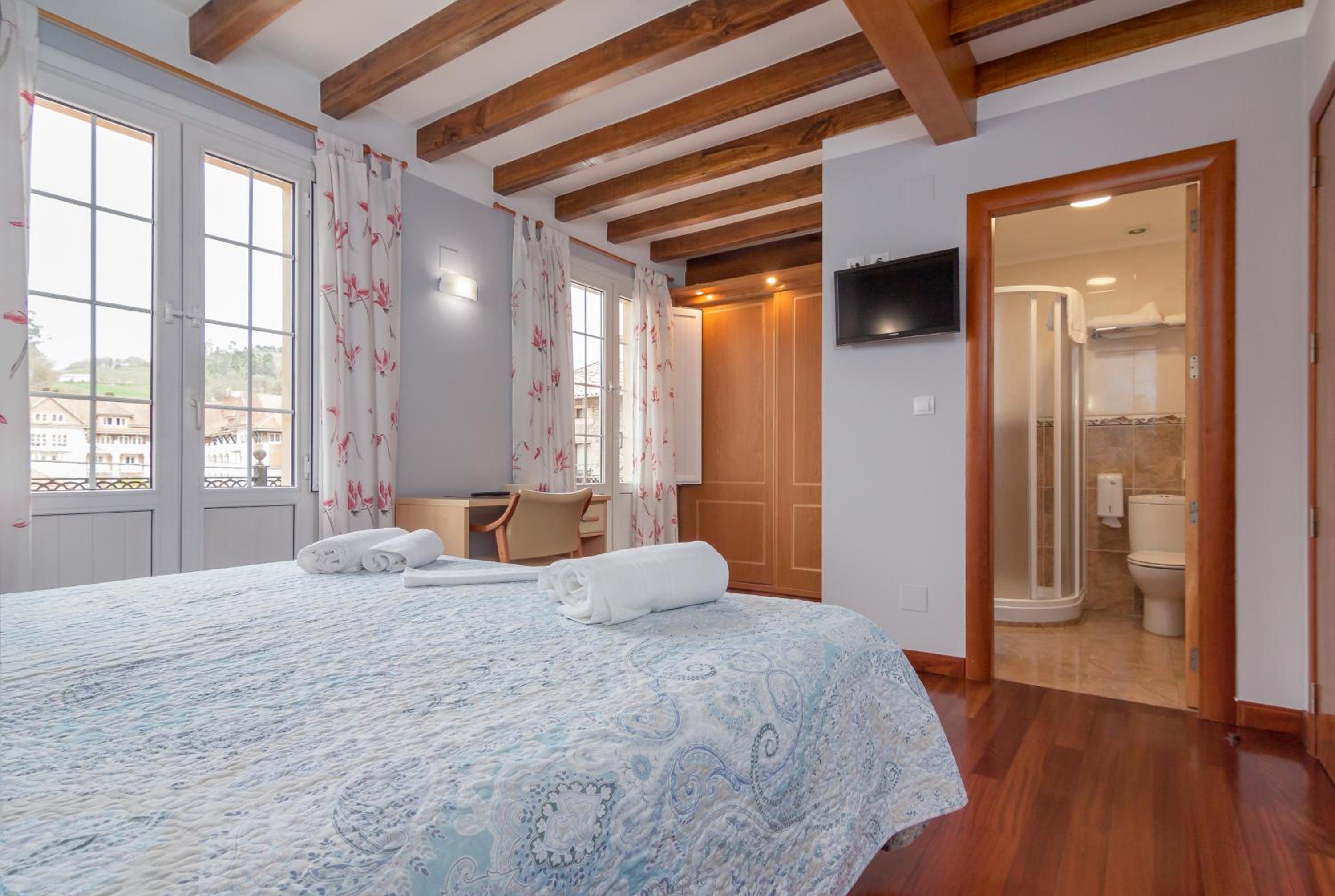 Habitación Doble o con Dos Camas