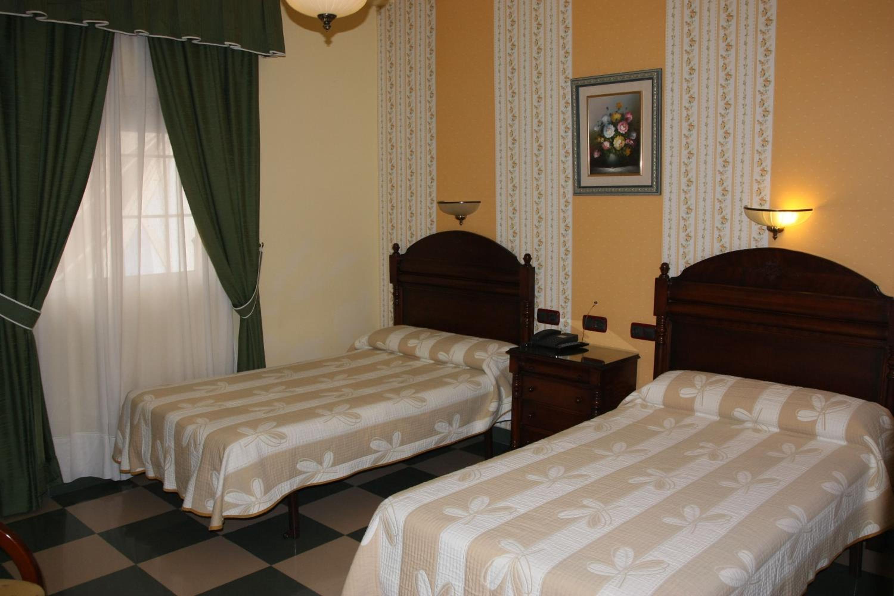 Superior Twin Room - Photo 2