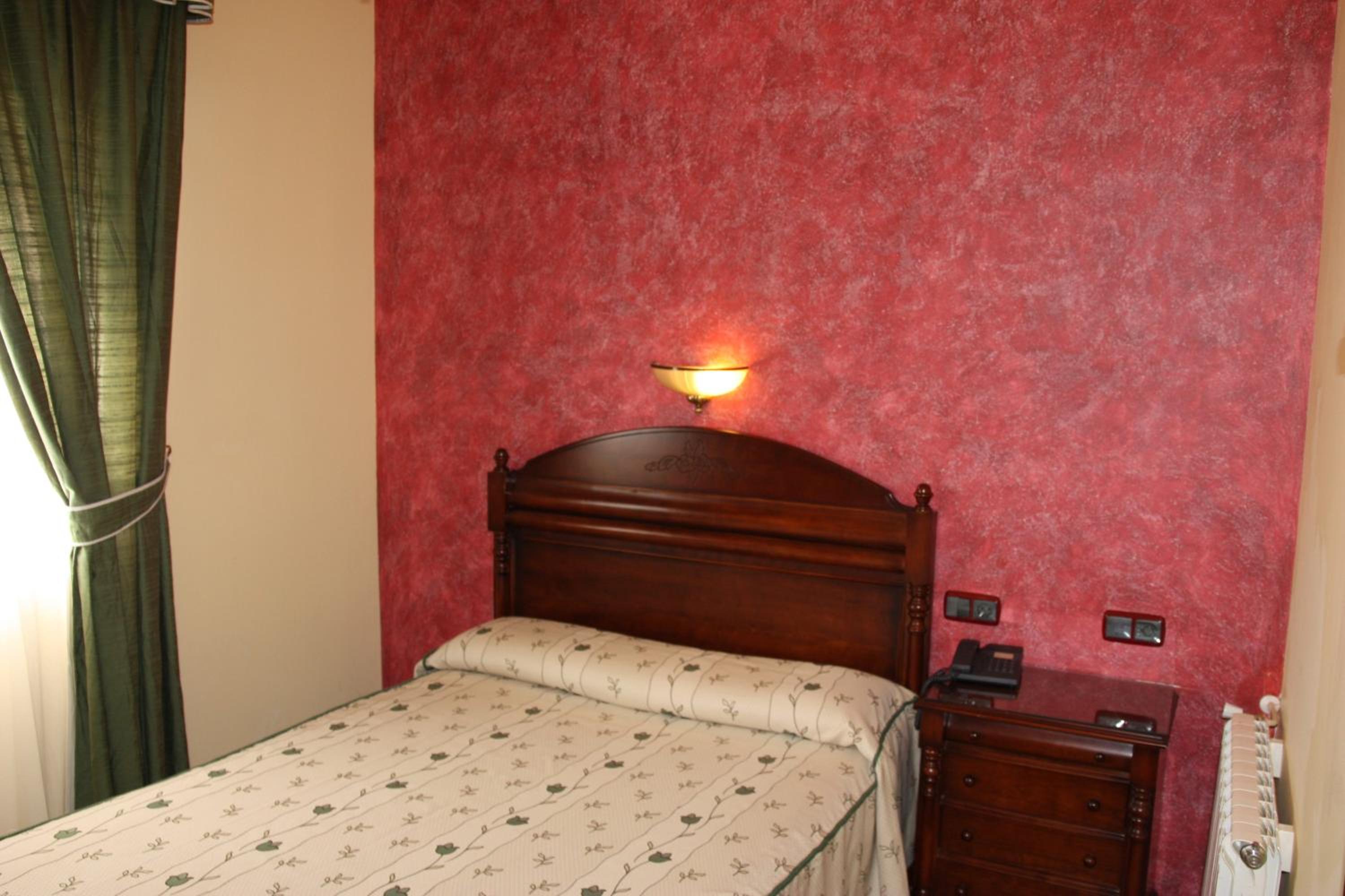 Single Room photo 3