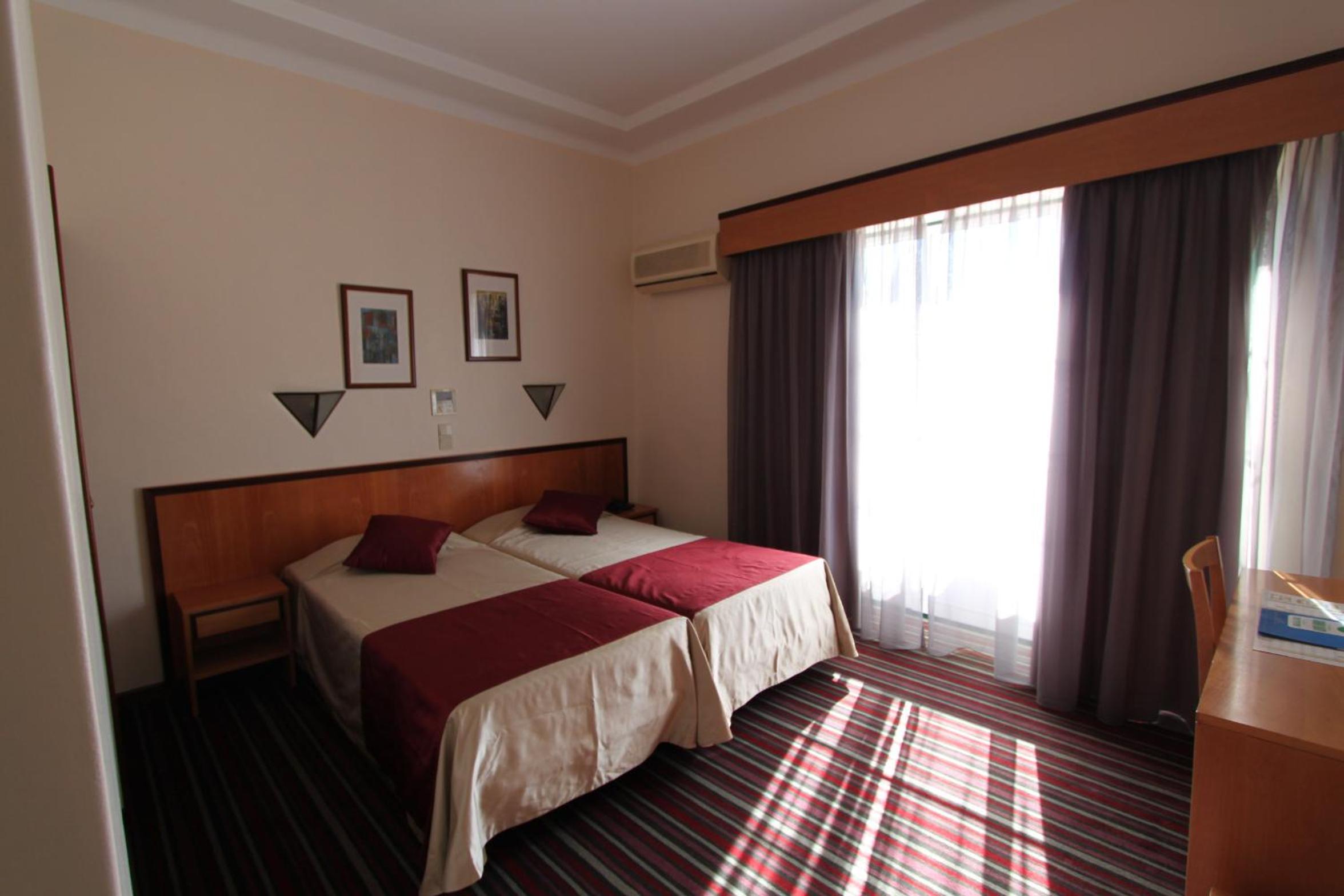 Double or Twin Room photo 2