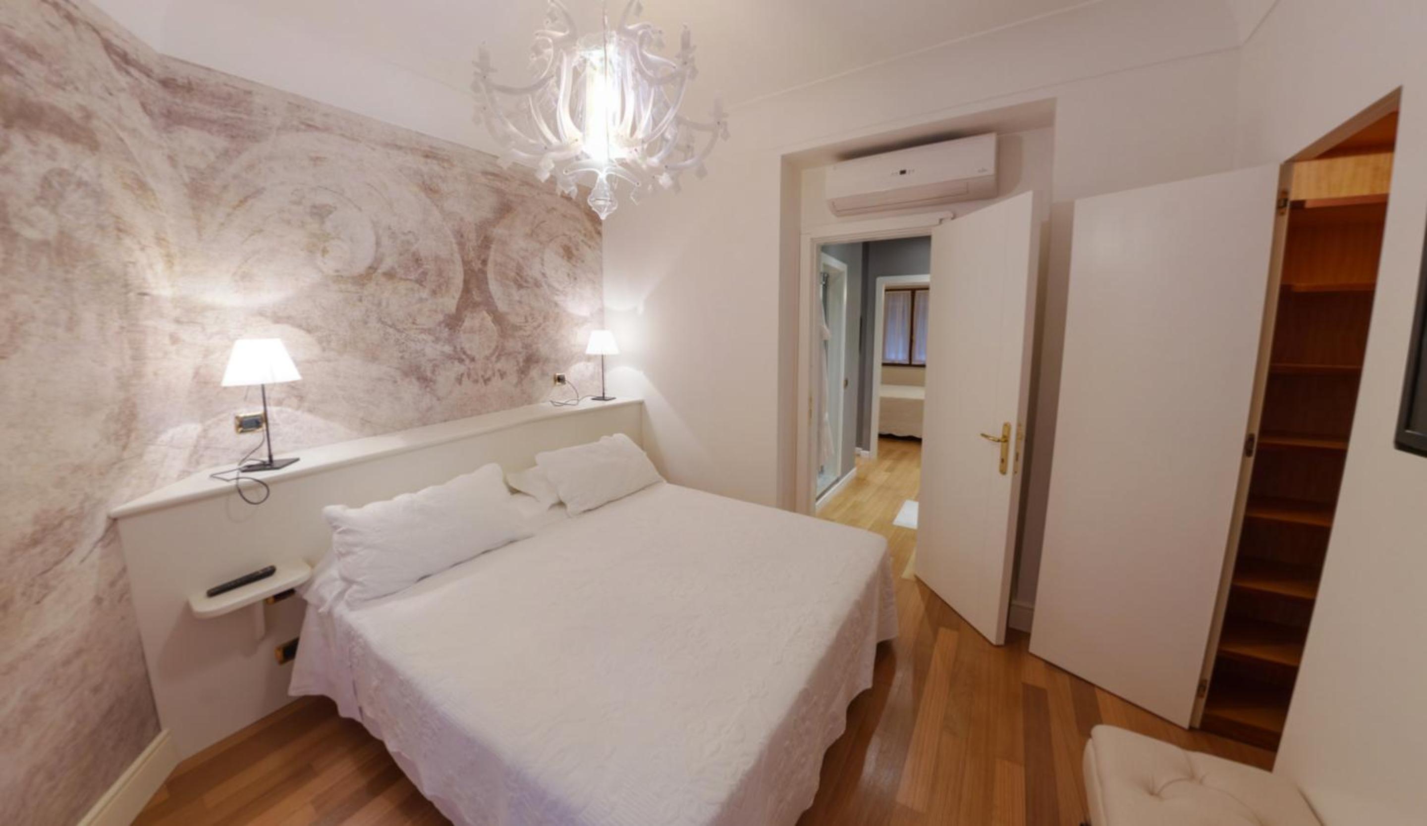 Loft Suite - Photo 3