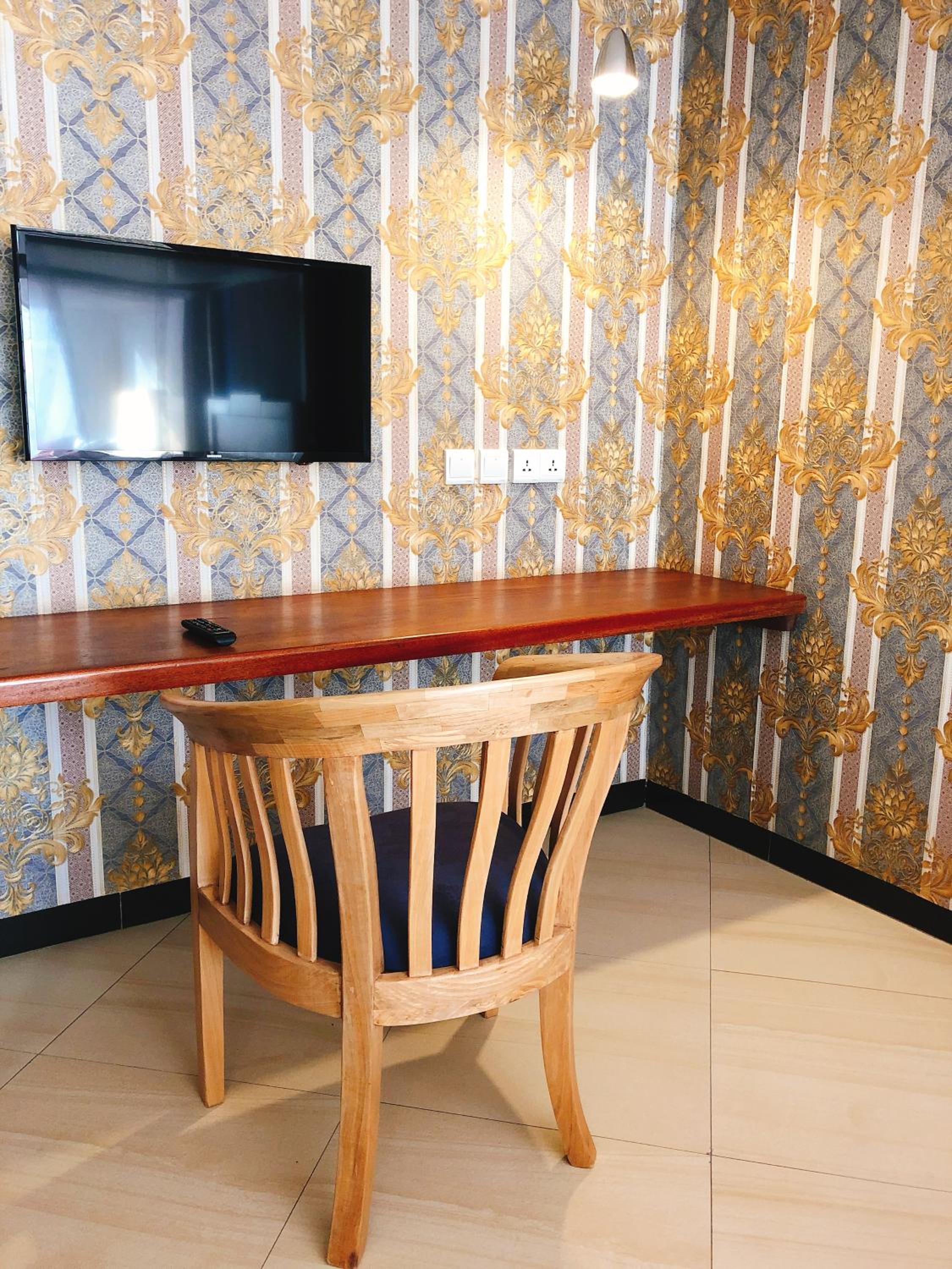 Deluxe Room - Photo 2