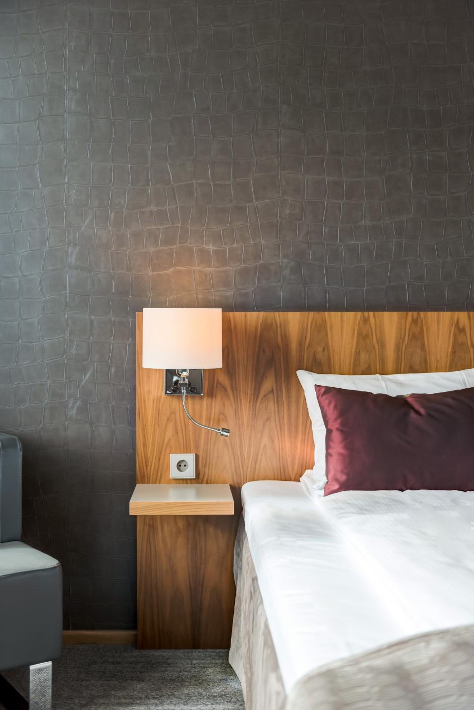 Standard Double or Twin Room - Photo 2