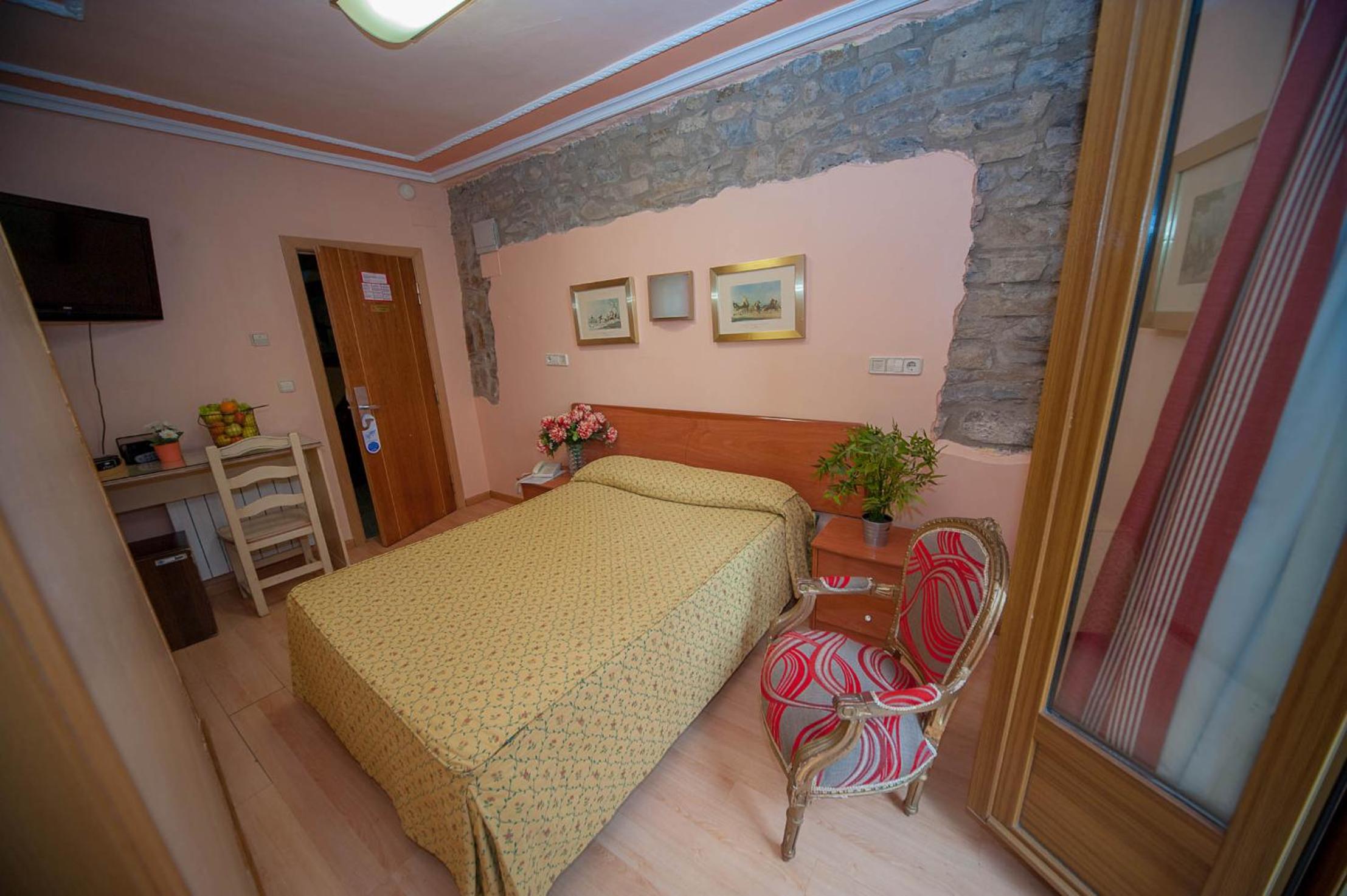 Habitación Doble Estándar o con Dos Camas Individuales.