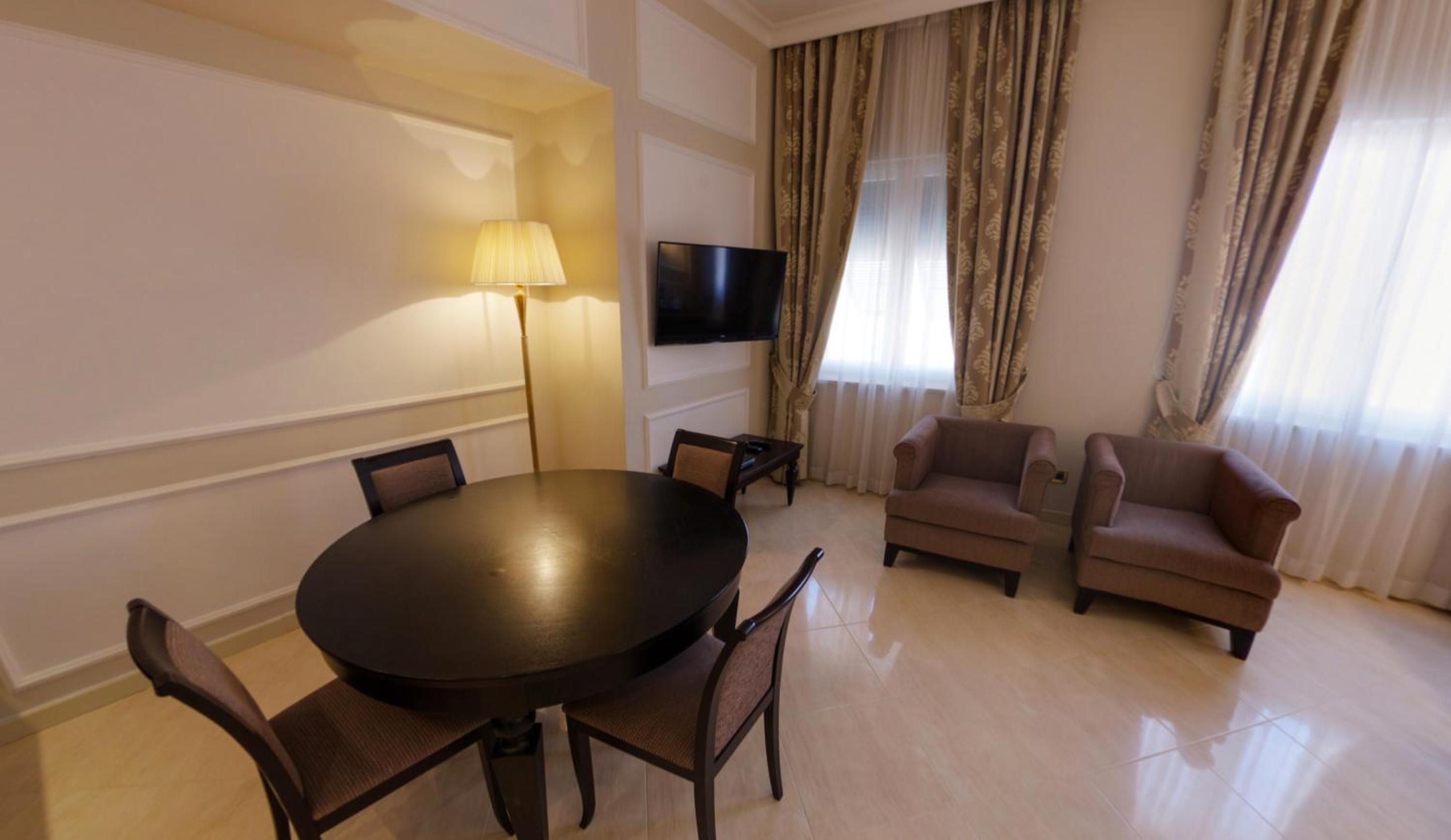 Suite with Sea View - Photo 6