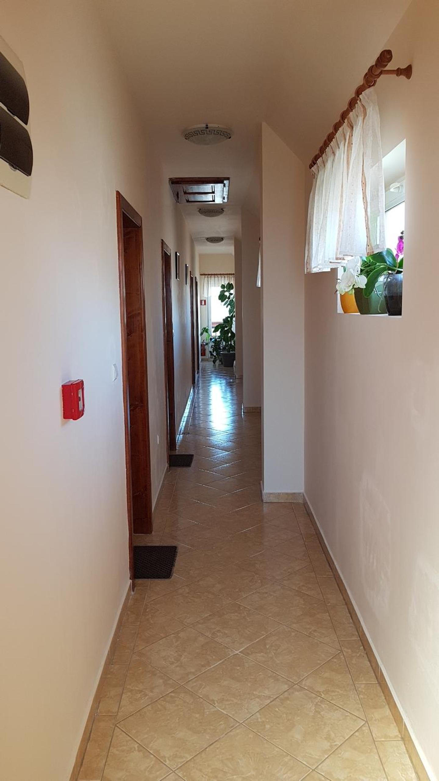 Double Room - Photo 13