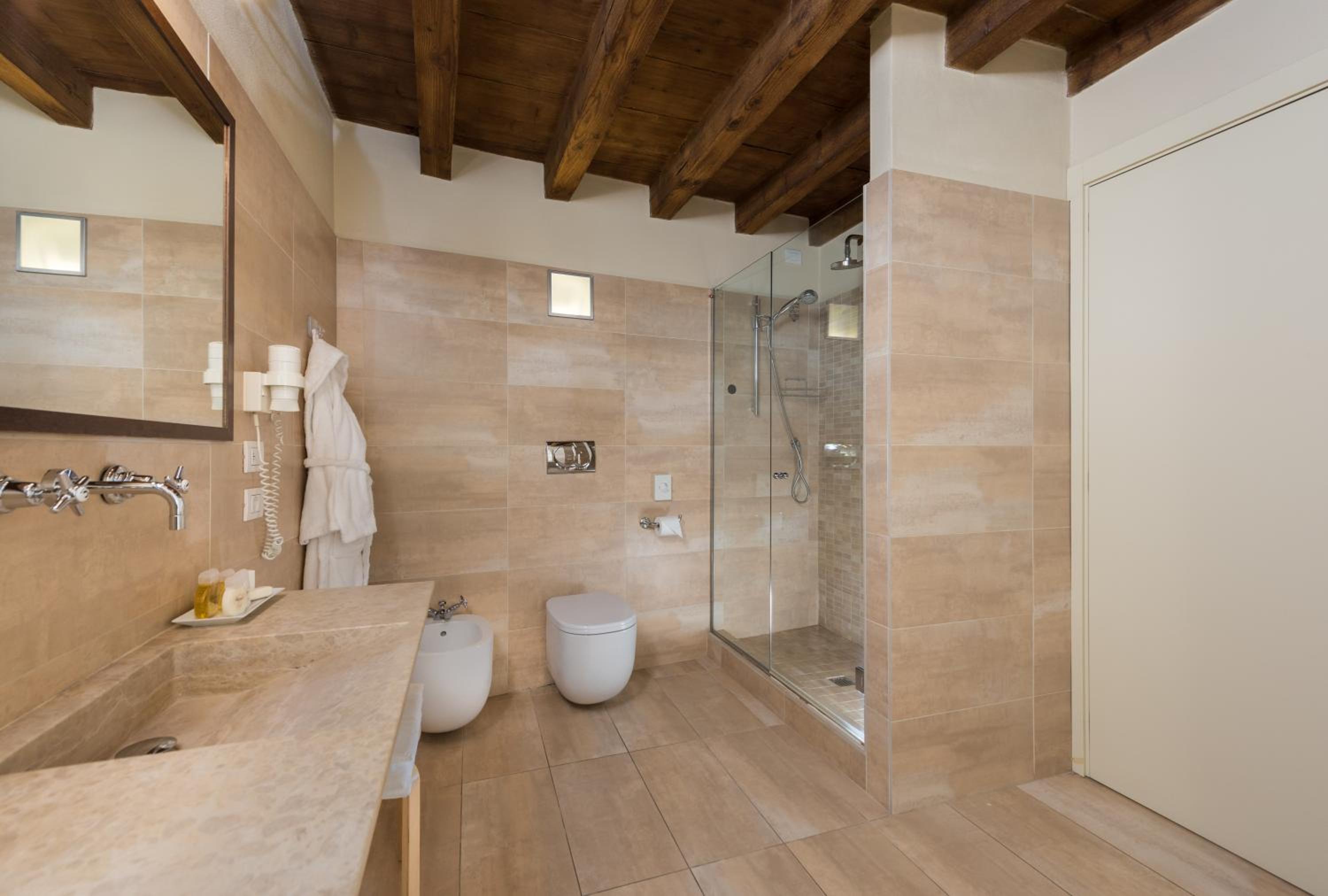 Superior Double Room - Photo 4