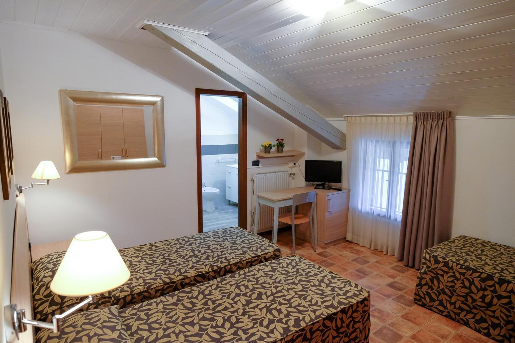 Triple Room photo 2