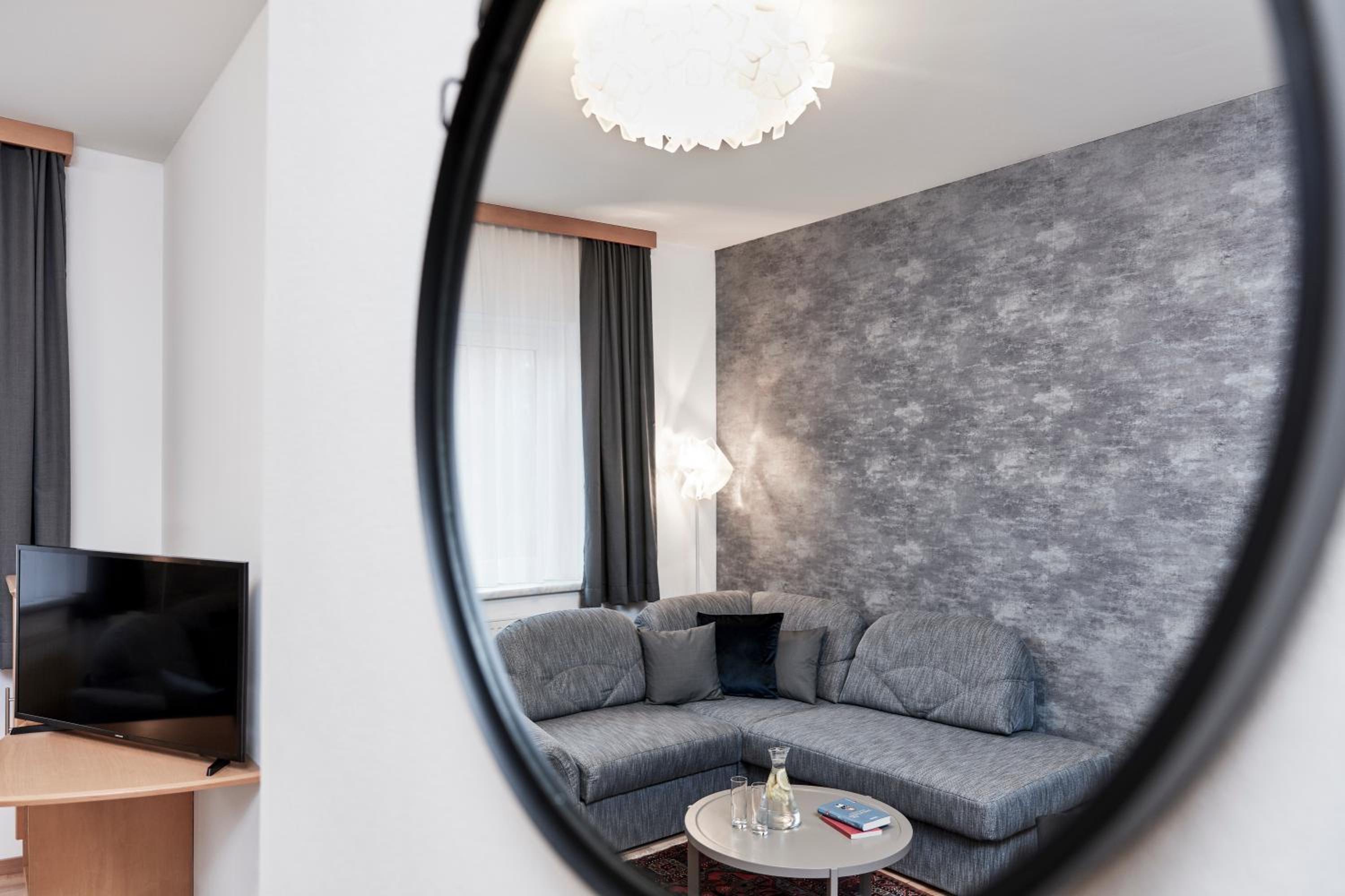Suite photo 1