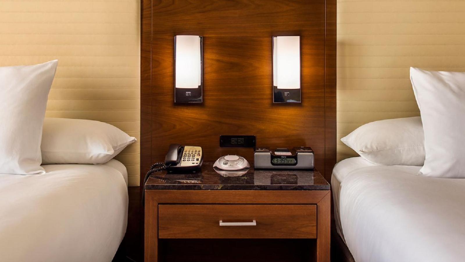 Double Room with Two Double Beds and Balcony - Photo 3