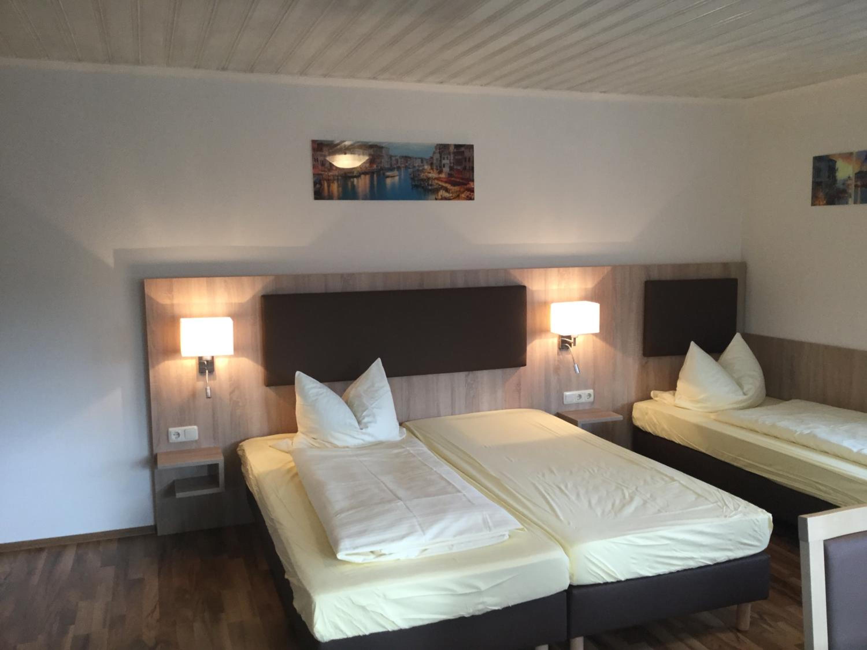 Double Room - Photo 1