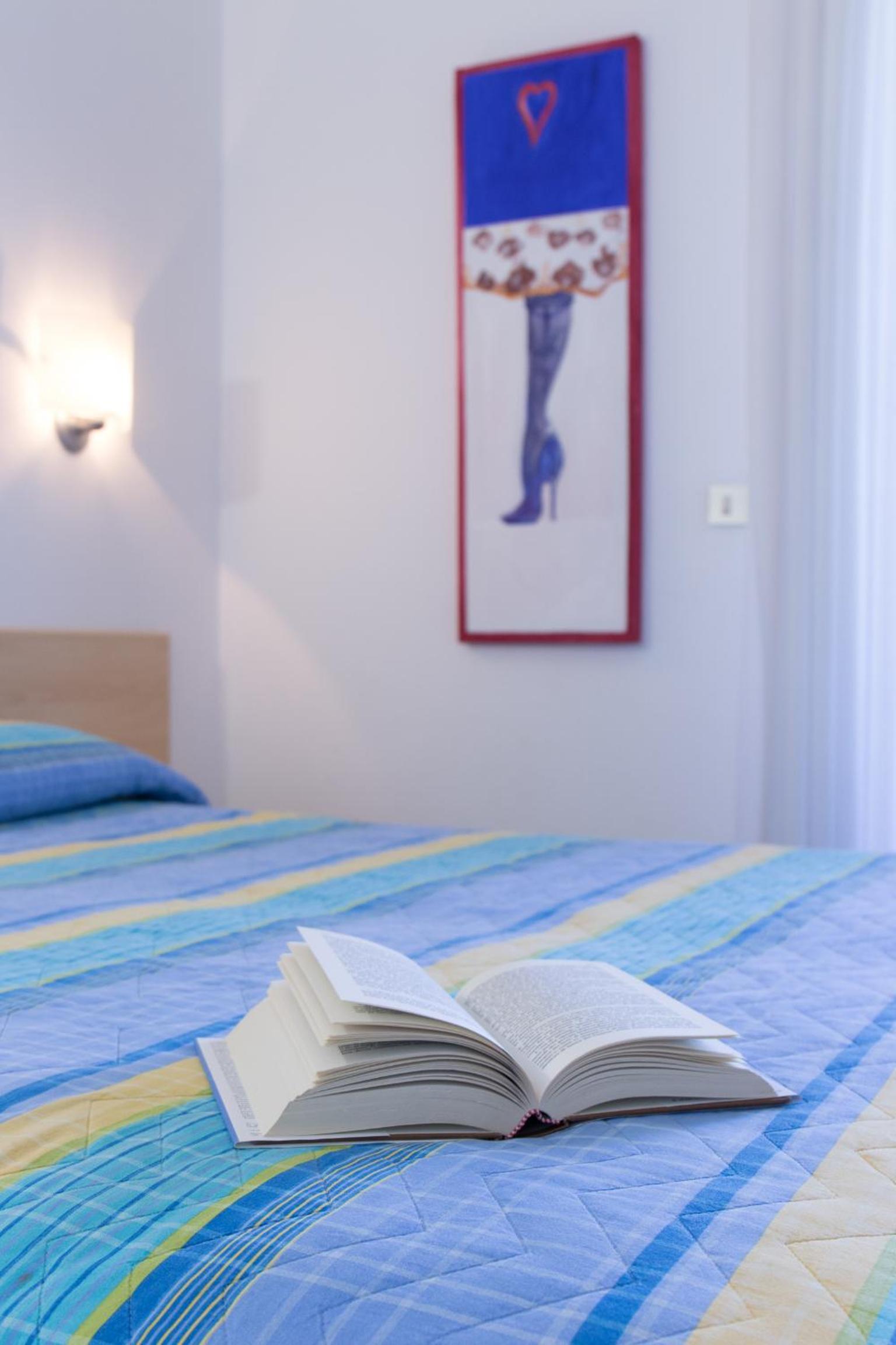 Double or Twin Room - Photo 10