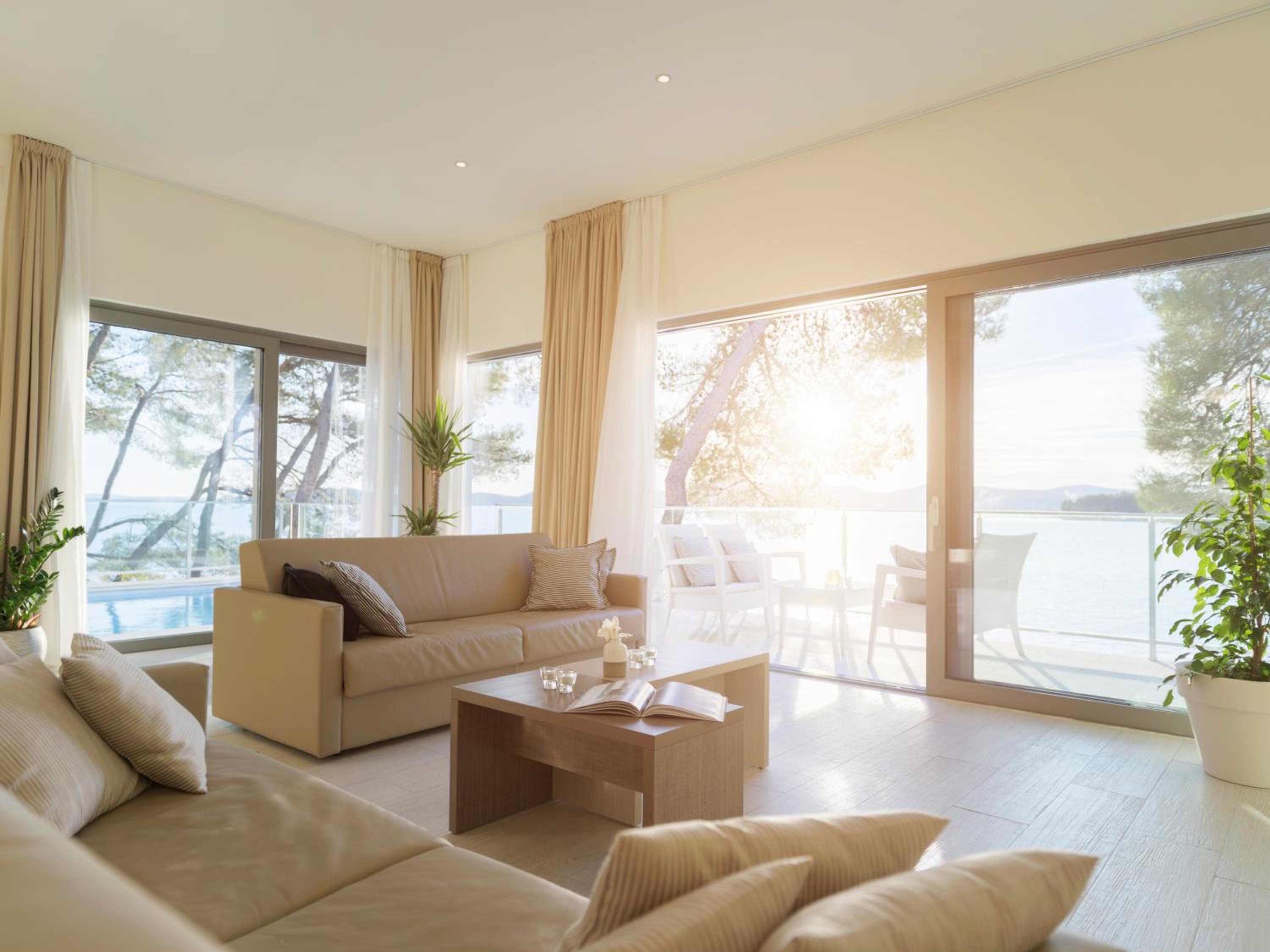 Luxury Four Bedroom Villa with Private Pool photo 3