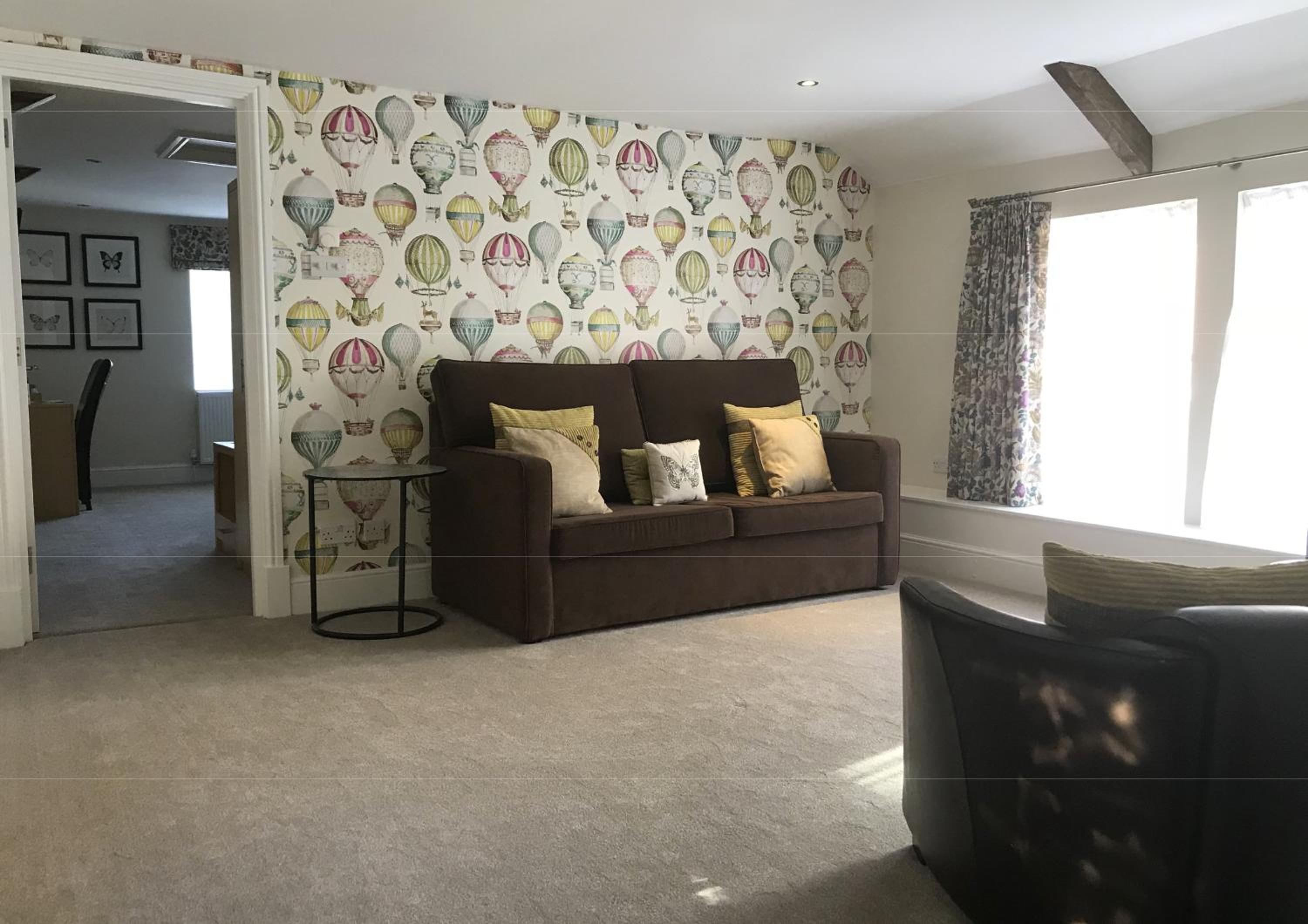 Suite - Photo 3