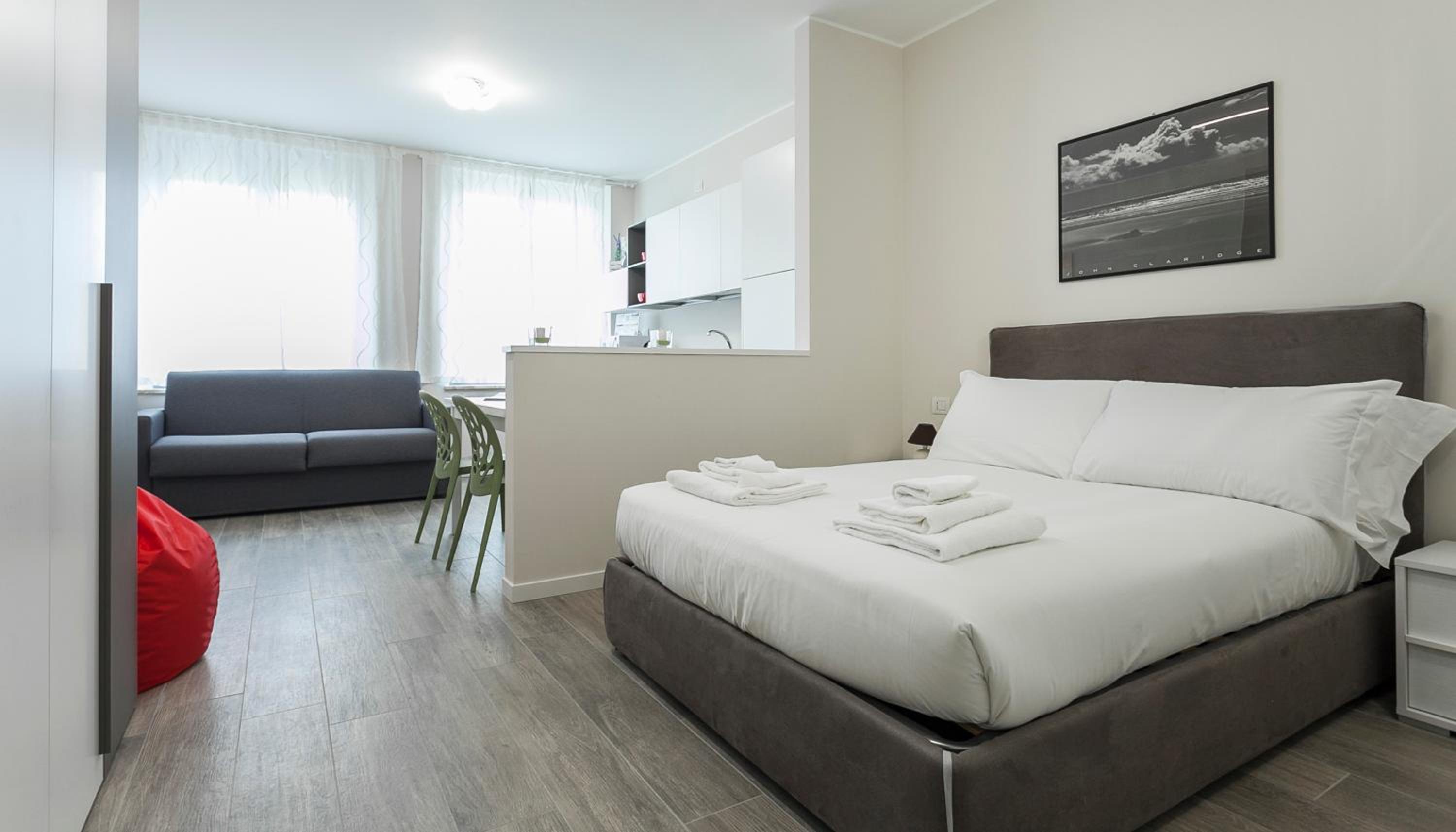 Studio Apartment