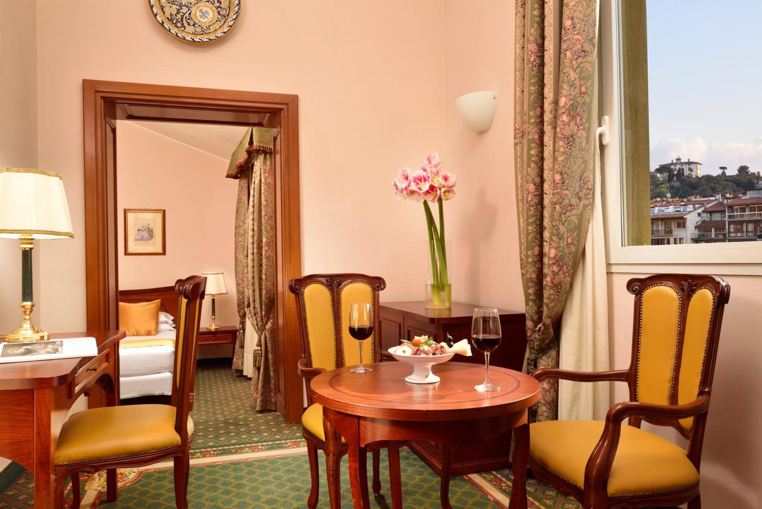 Deluxe Double or Twin Room with River View - Photo 1