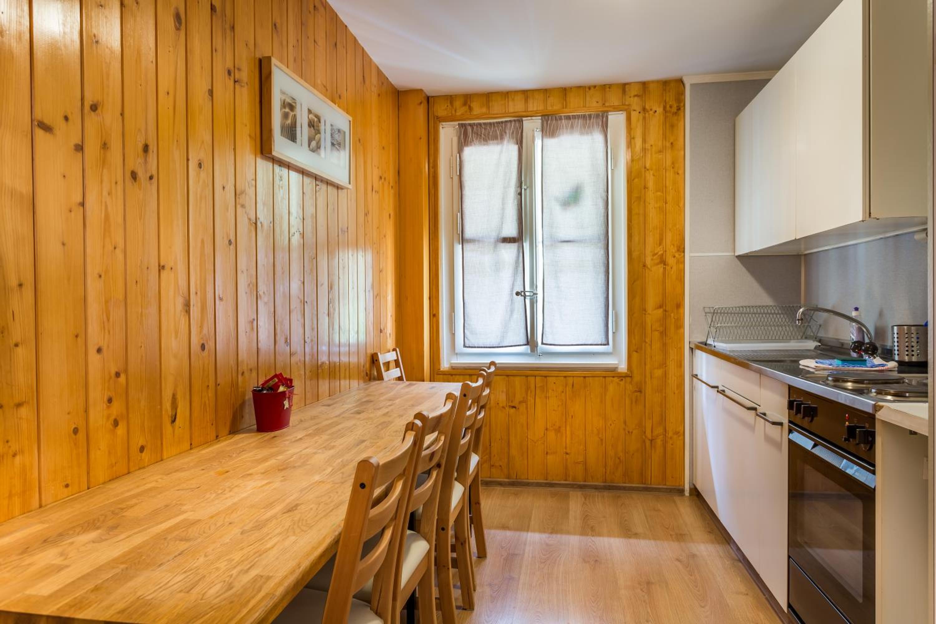 Family Suite with Balcony - Photo 7