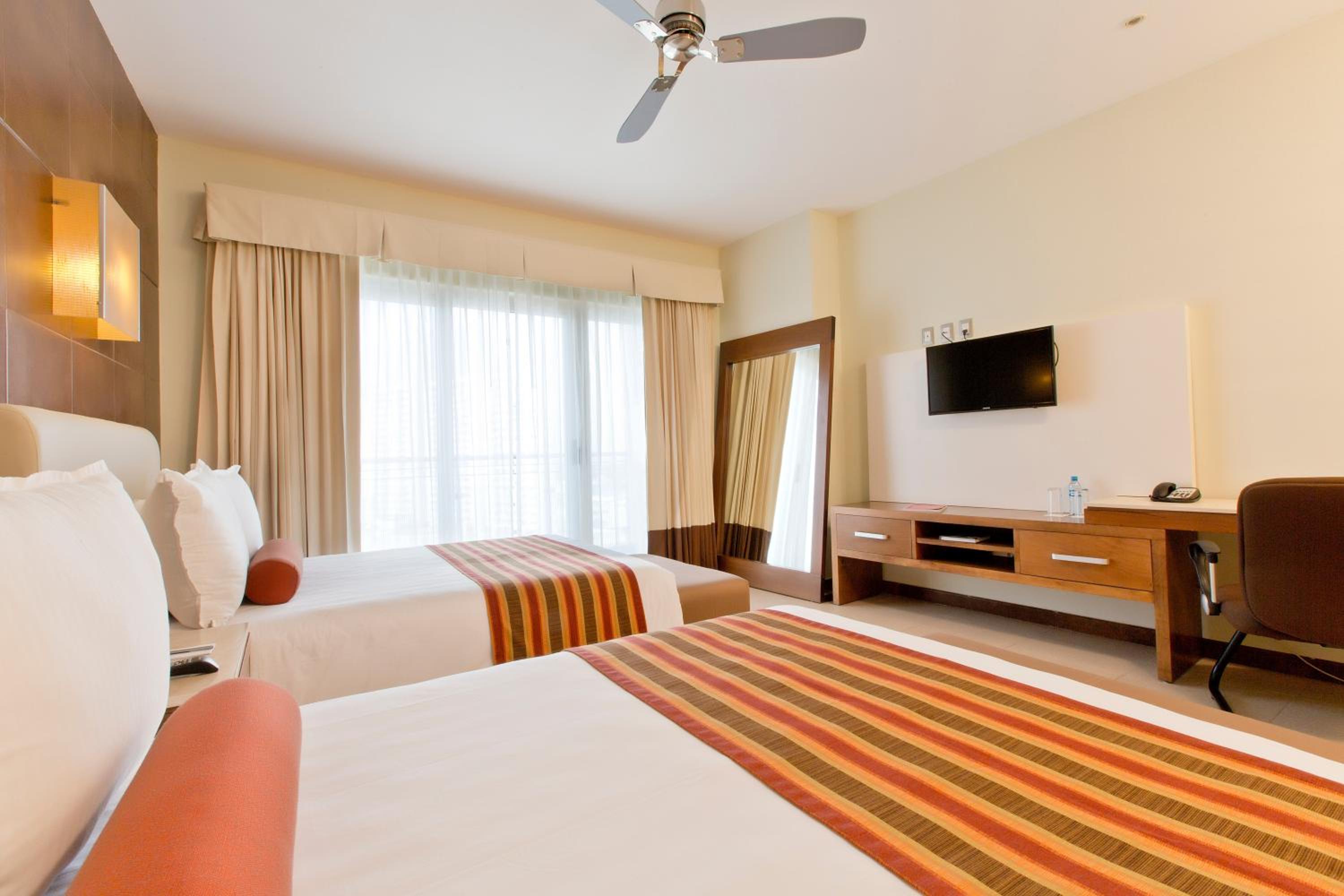 Standard Double Room Beach Club Access photo 2