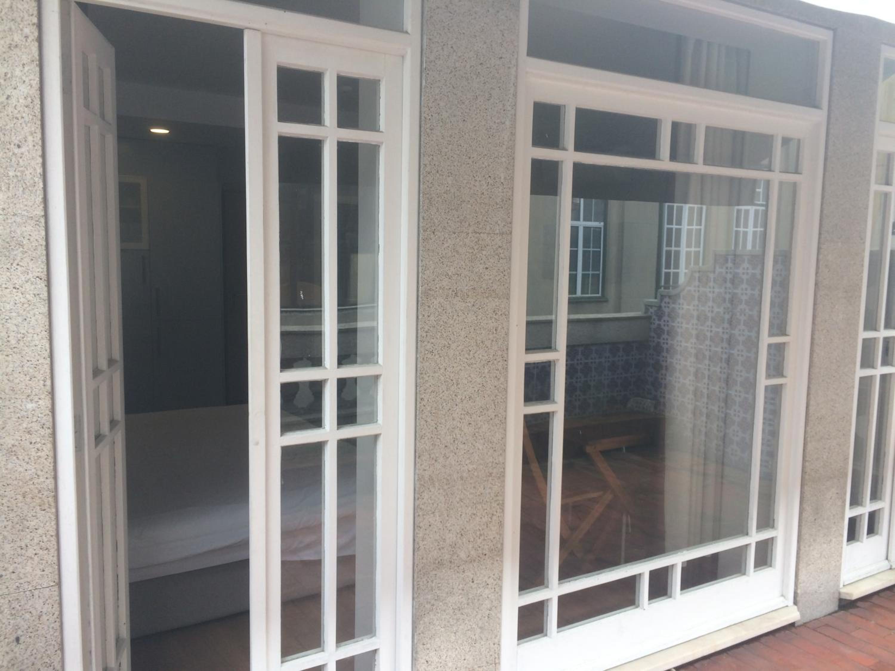 Apartment with Terrace - Photo 3