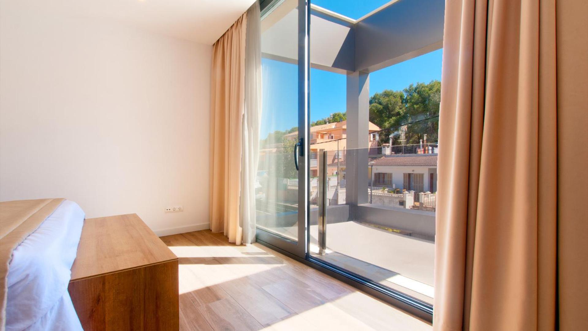 Villa photo 2