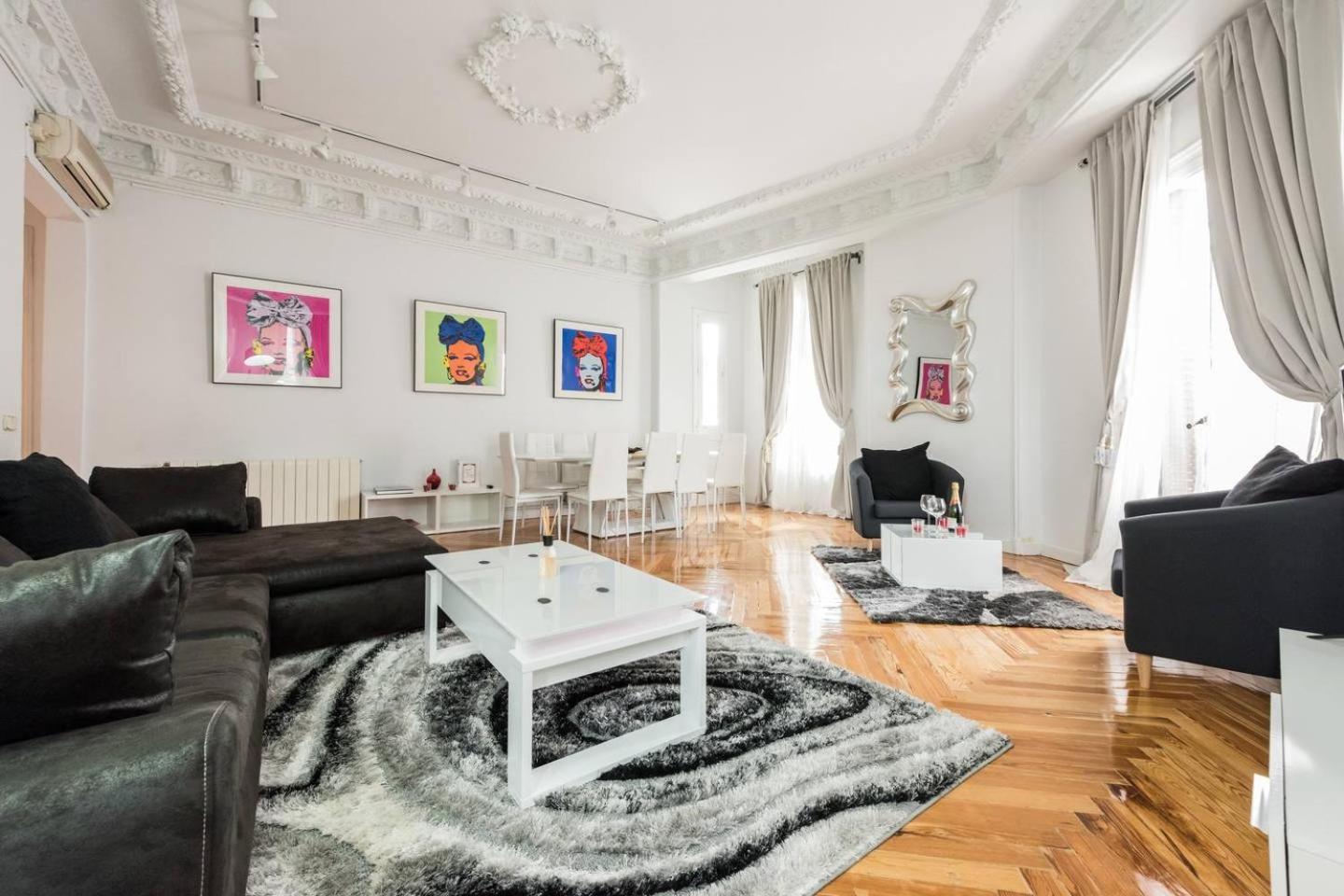 Apartment - Photo 1