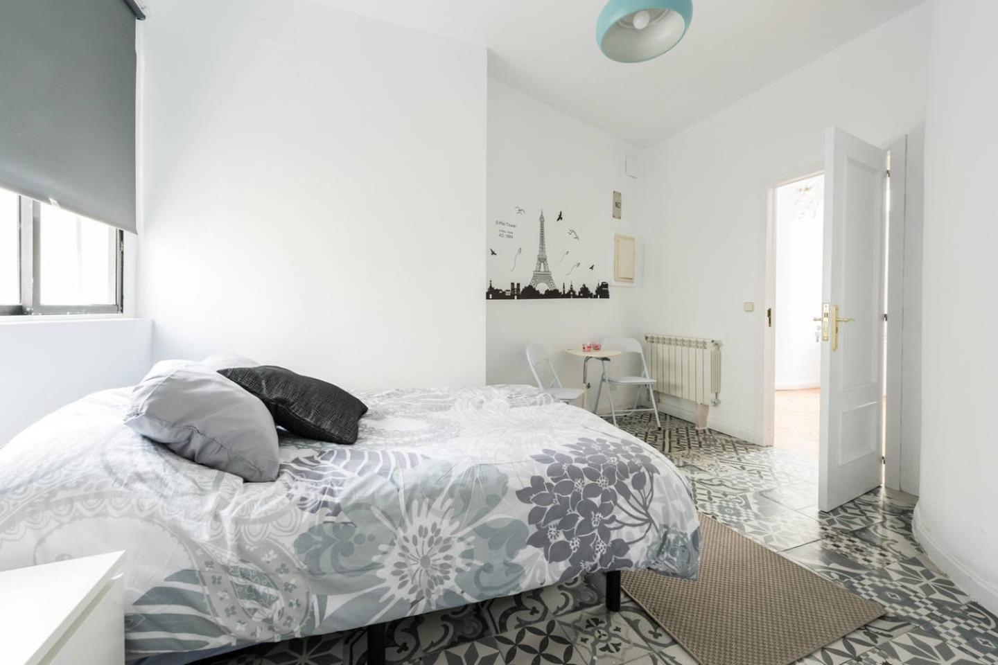 Apartment - Photo 25