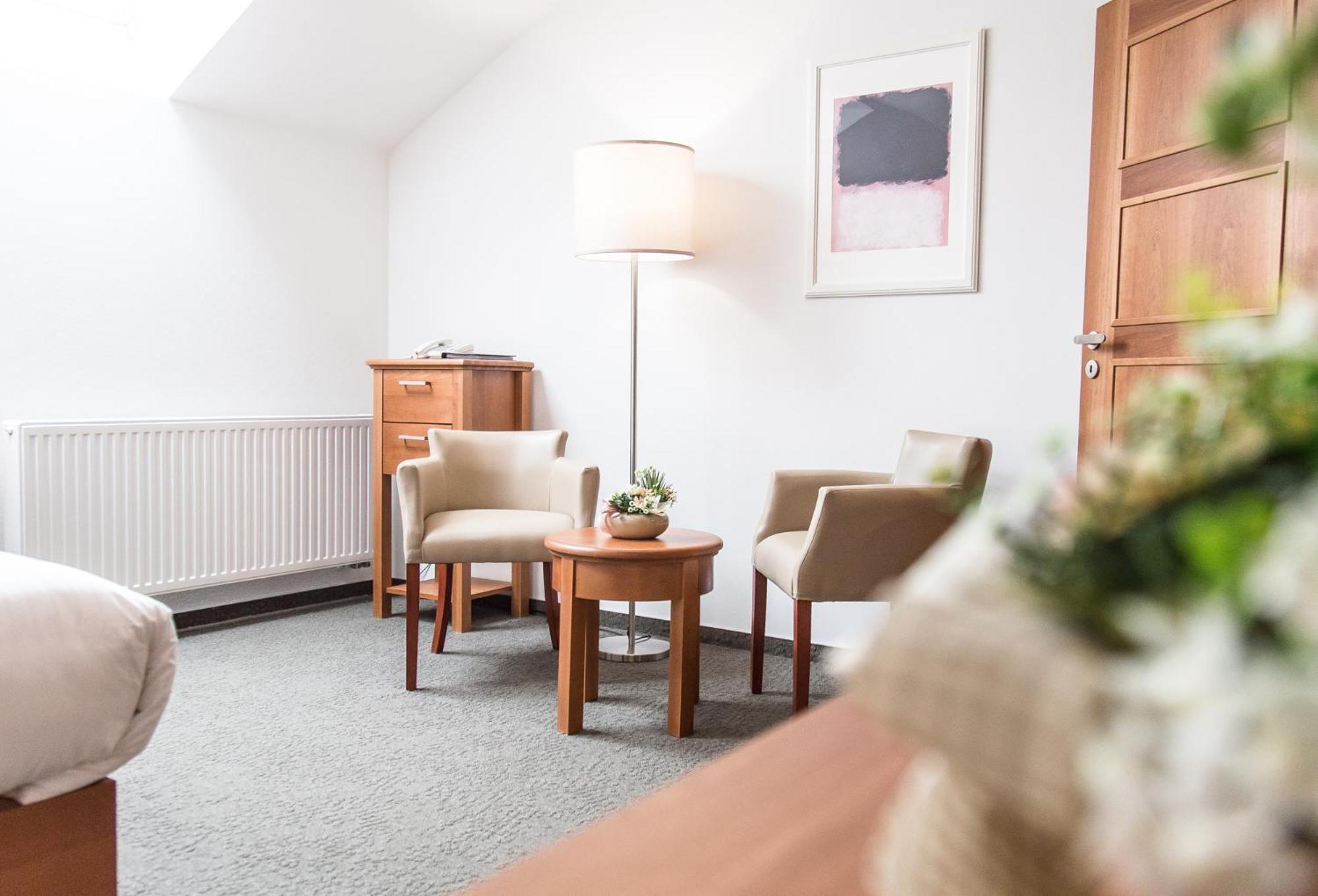 Deluxe Double or Twin Room photo 3