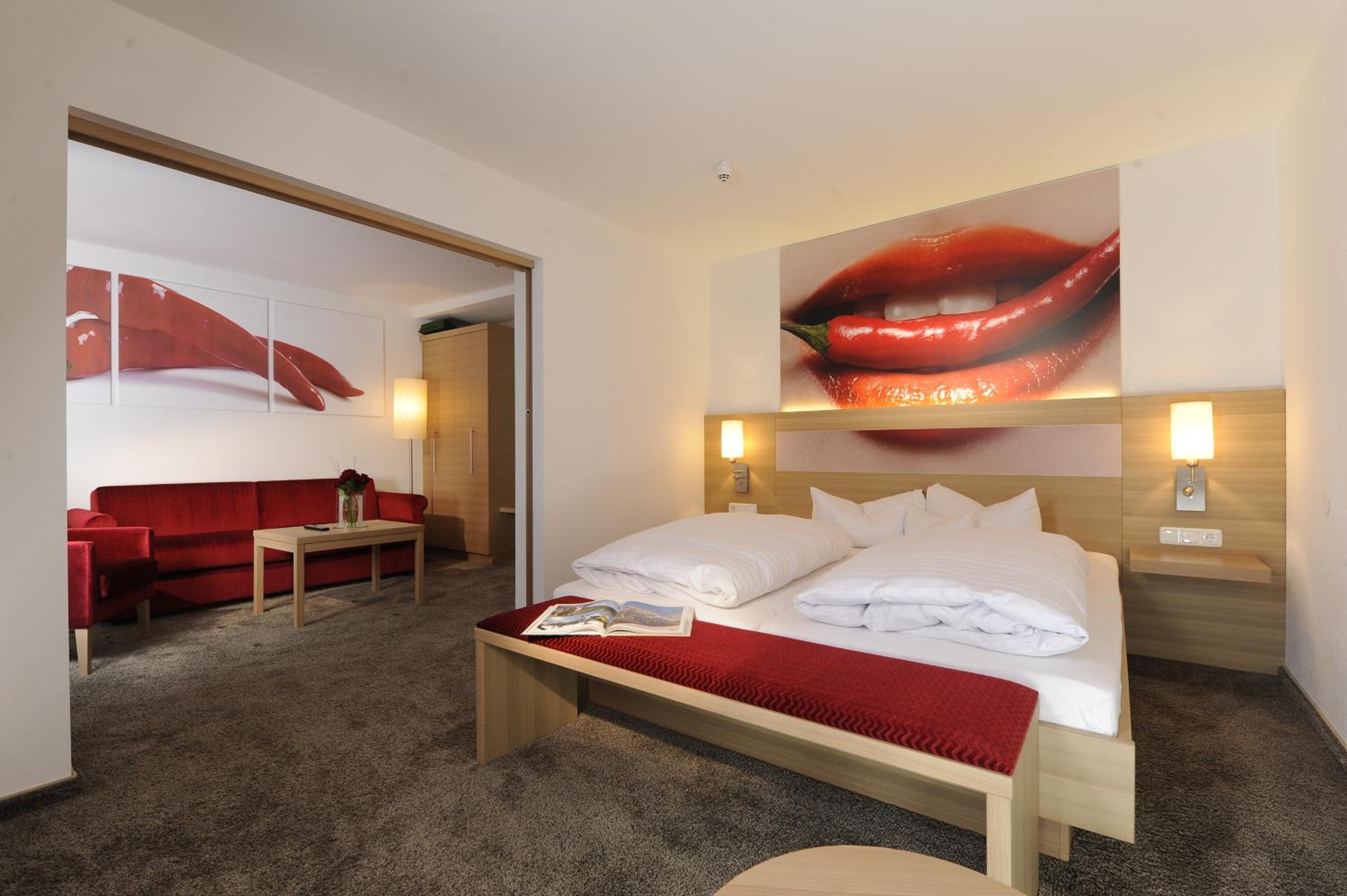 Suite with Lake and Mountain View photo 2