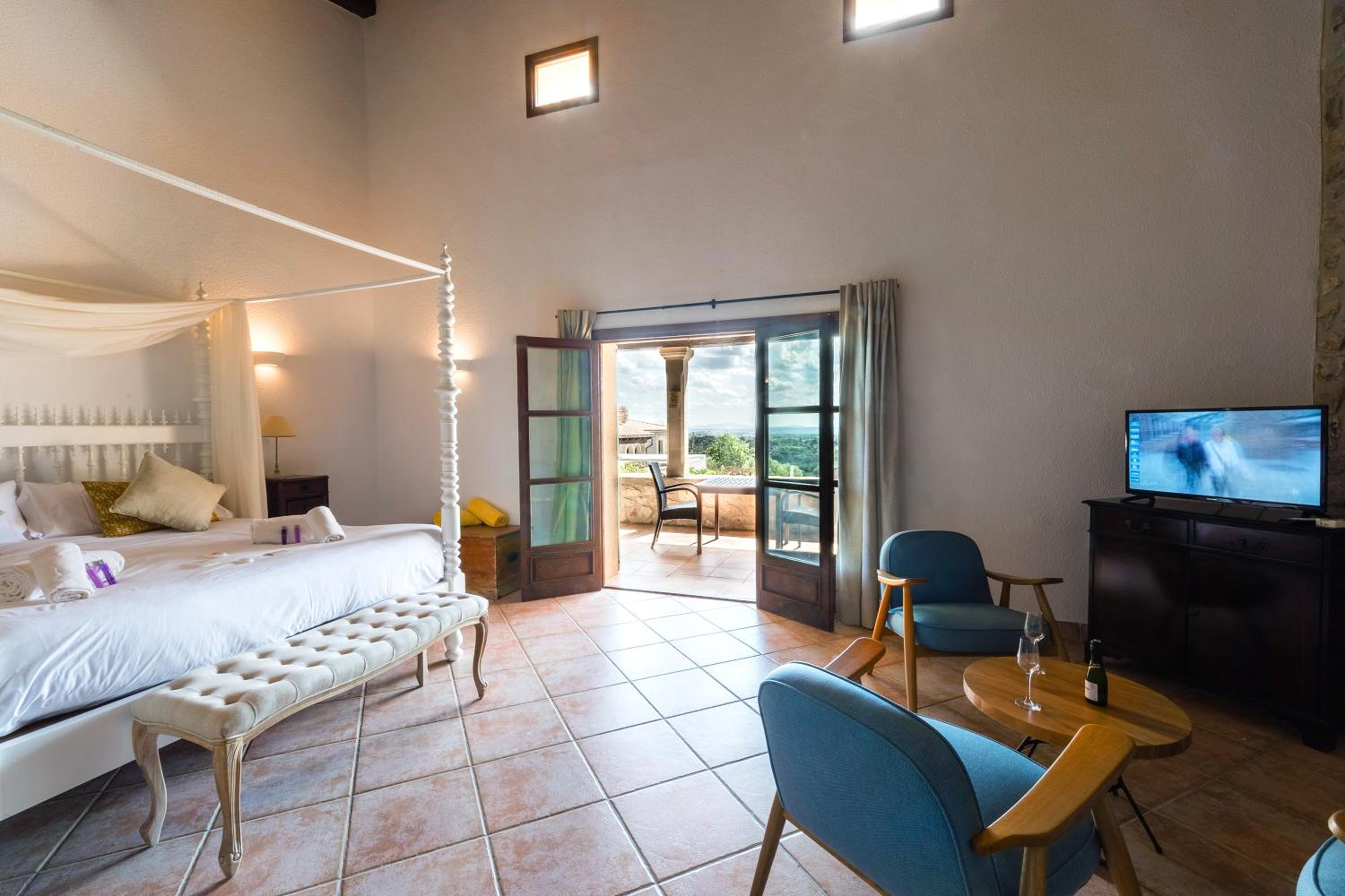 Suite with Terrace photo 2