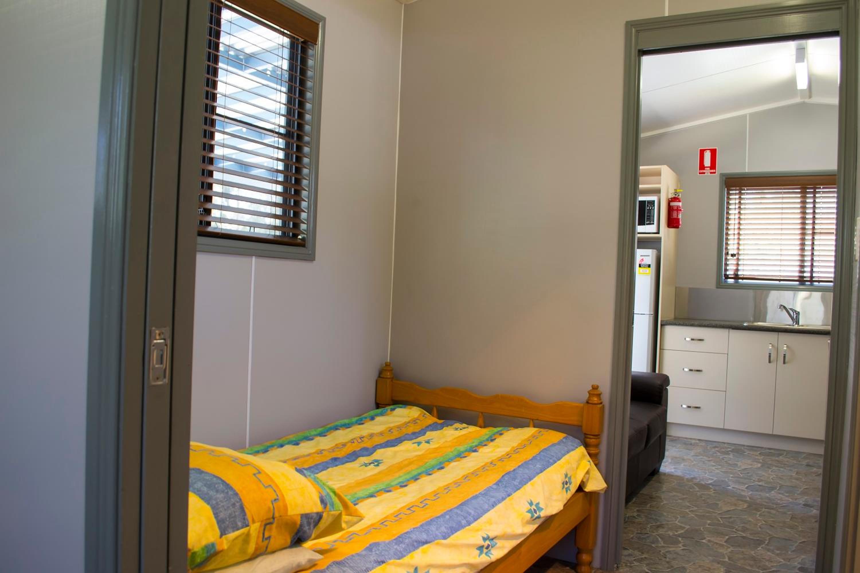 One-Bedroom Ensuite Cabin photo 3