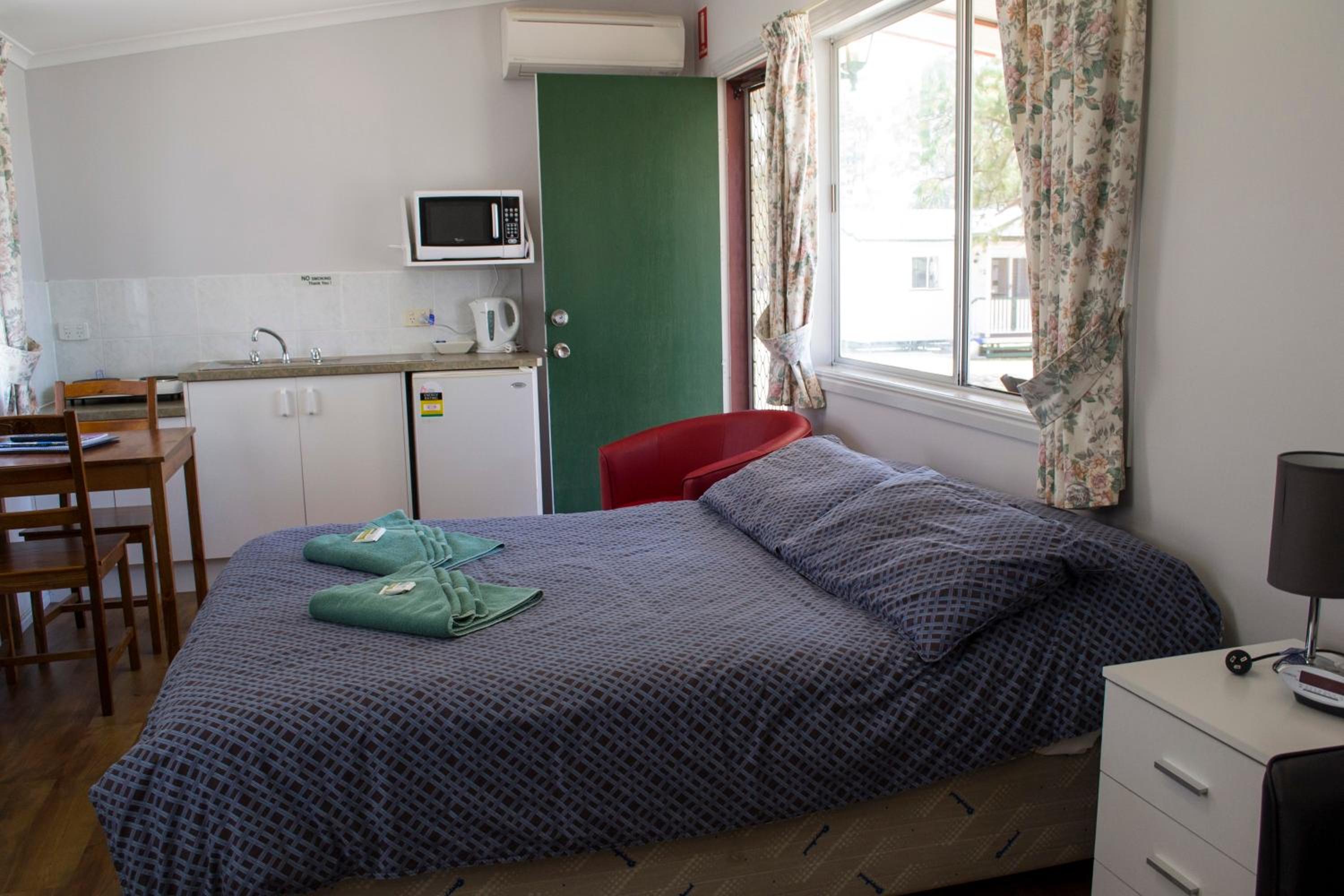 Open Plan Unit photo 2