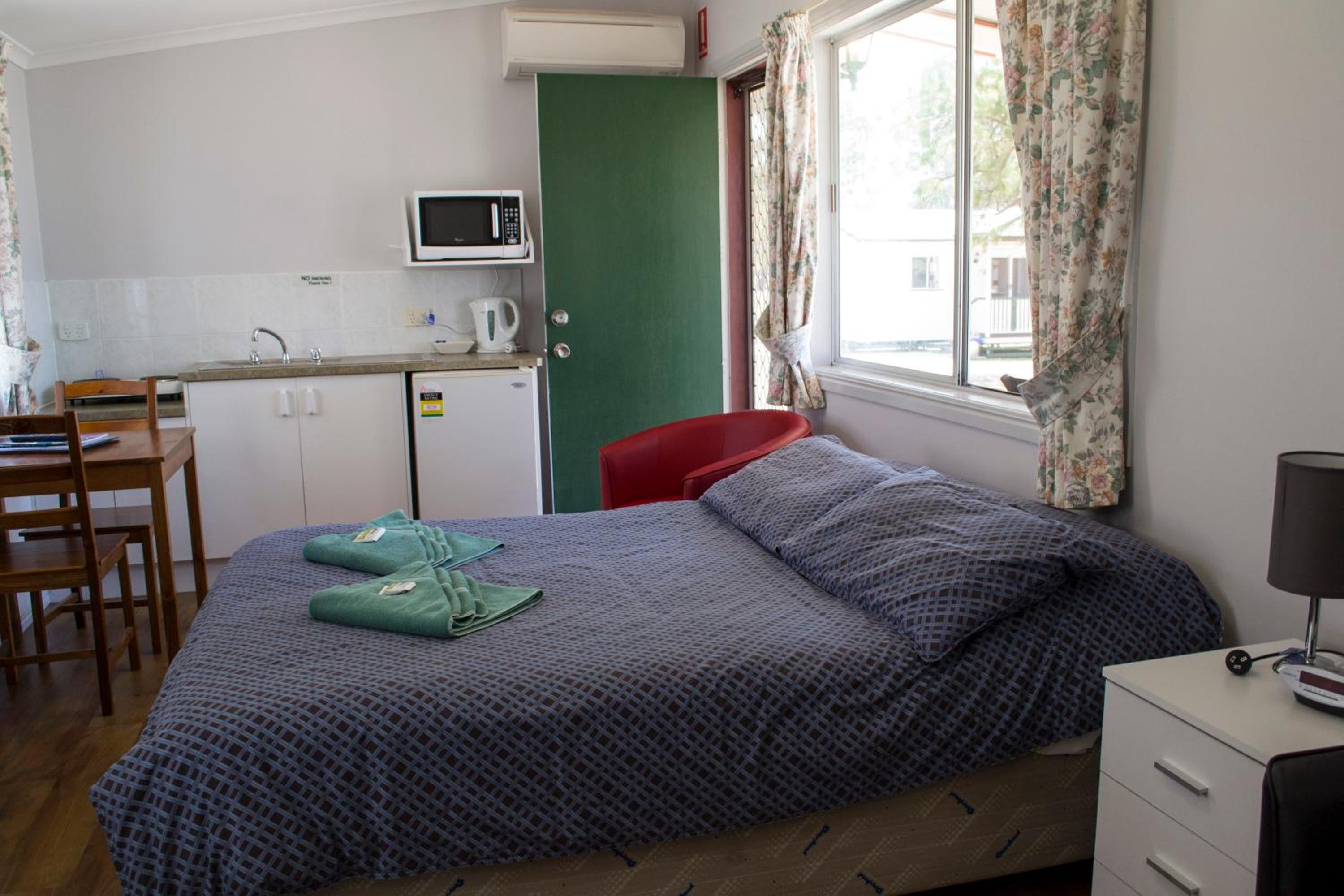 Open Plan Unit photo 1