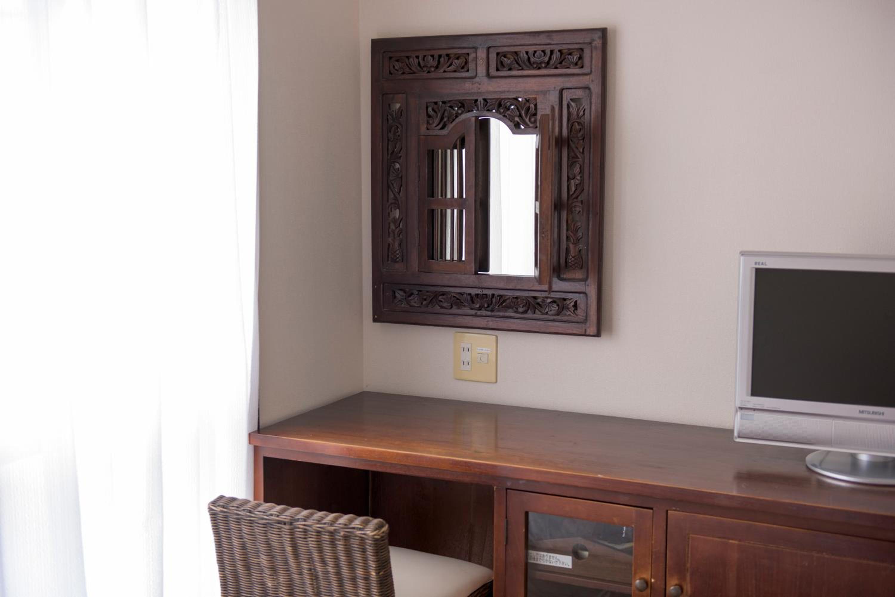 Twin Room - Non-Smoking photo 1