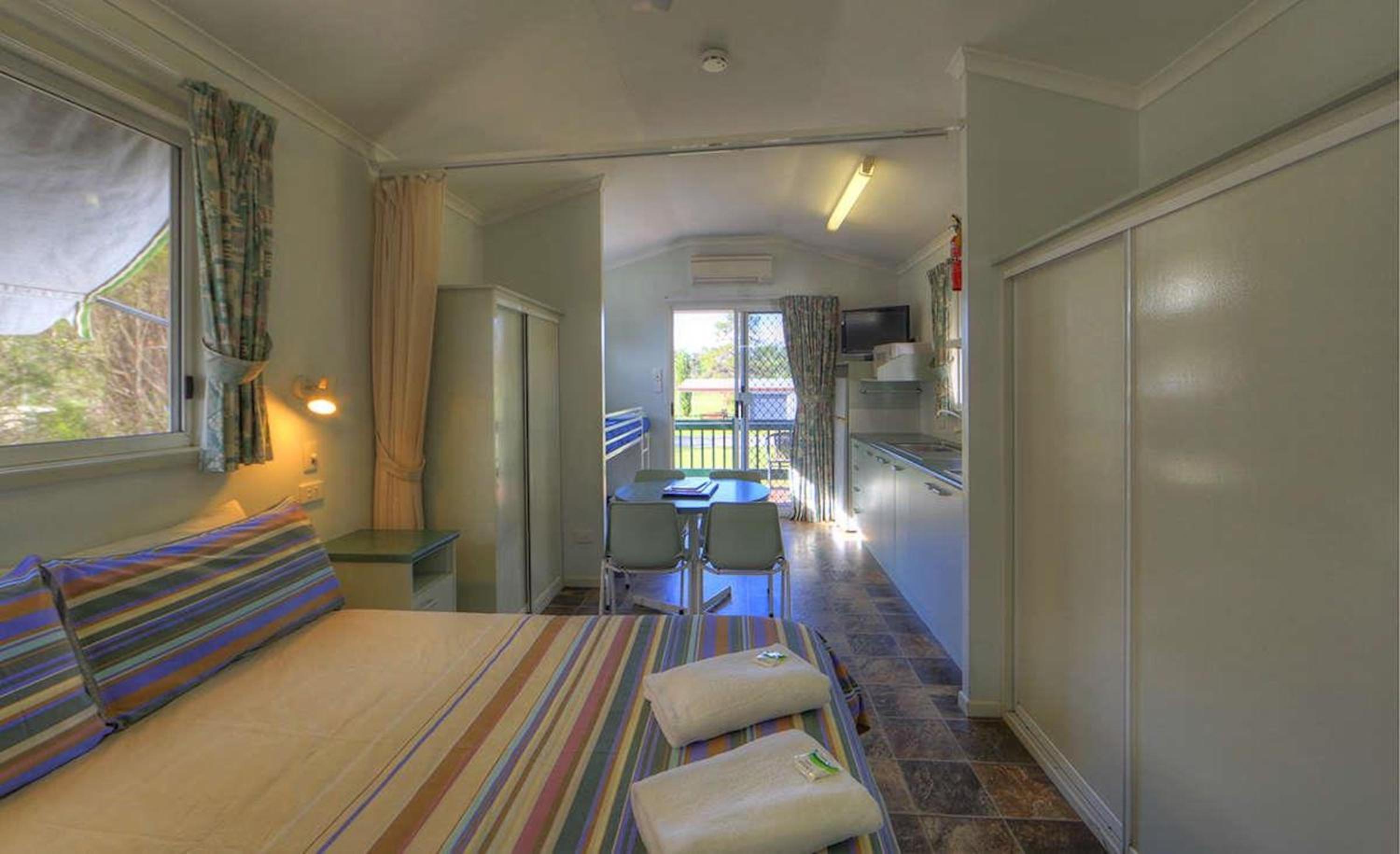 Ensuite Cabin photo 1