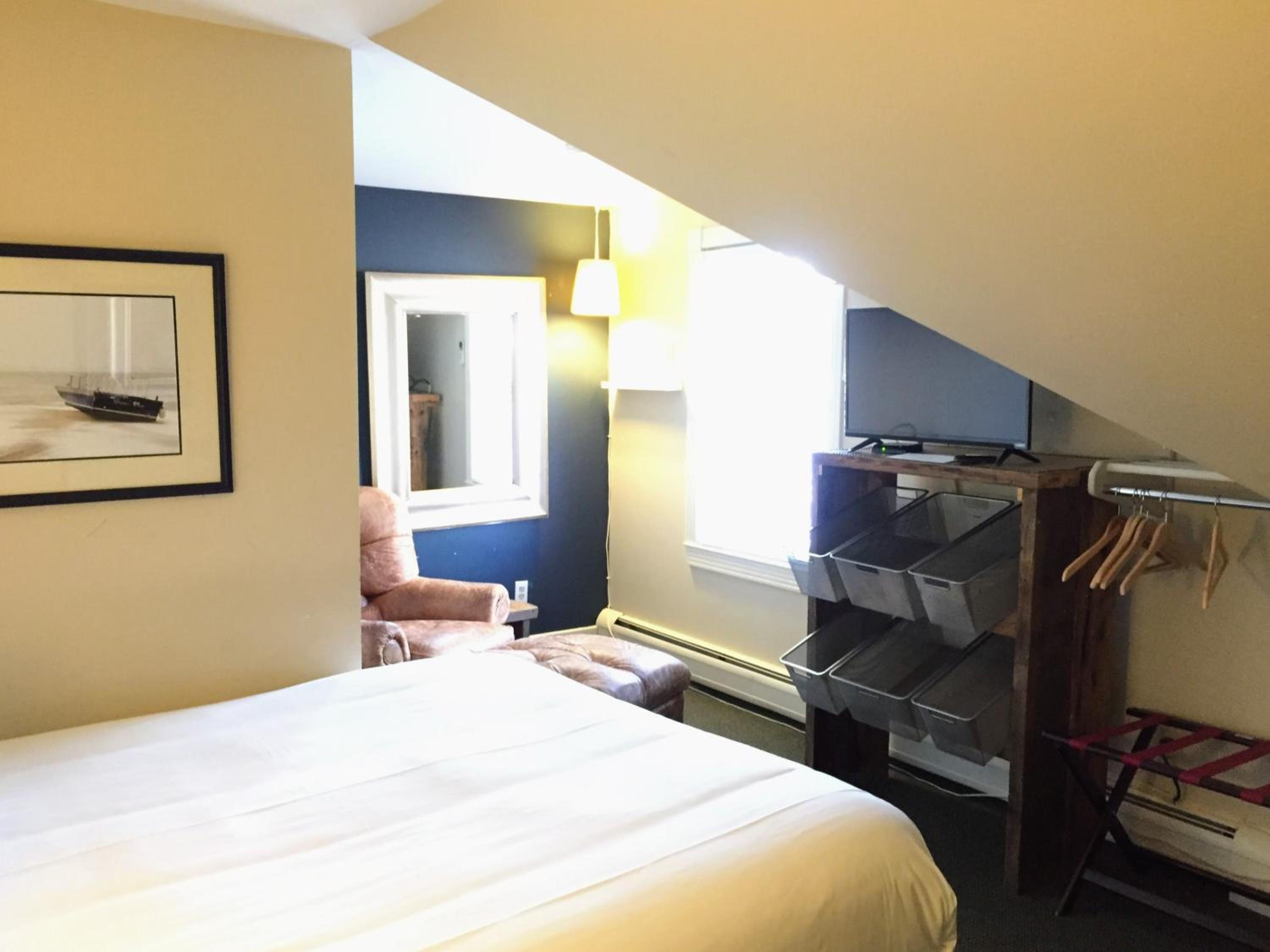 Budget Double Room photo 1