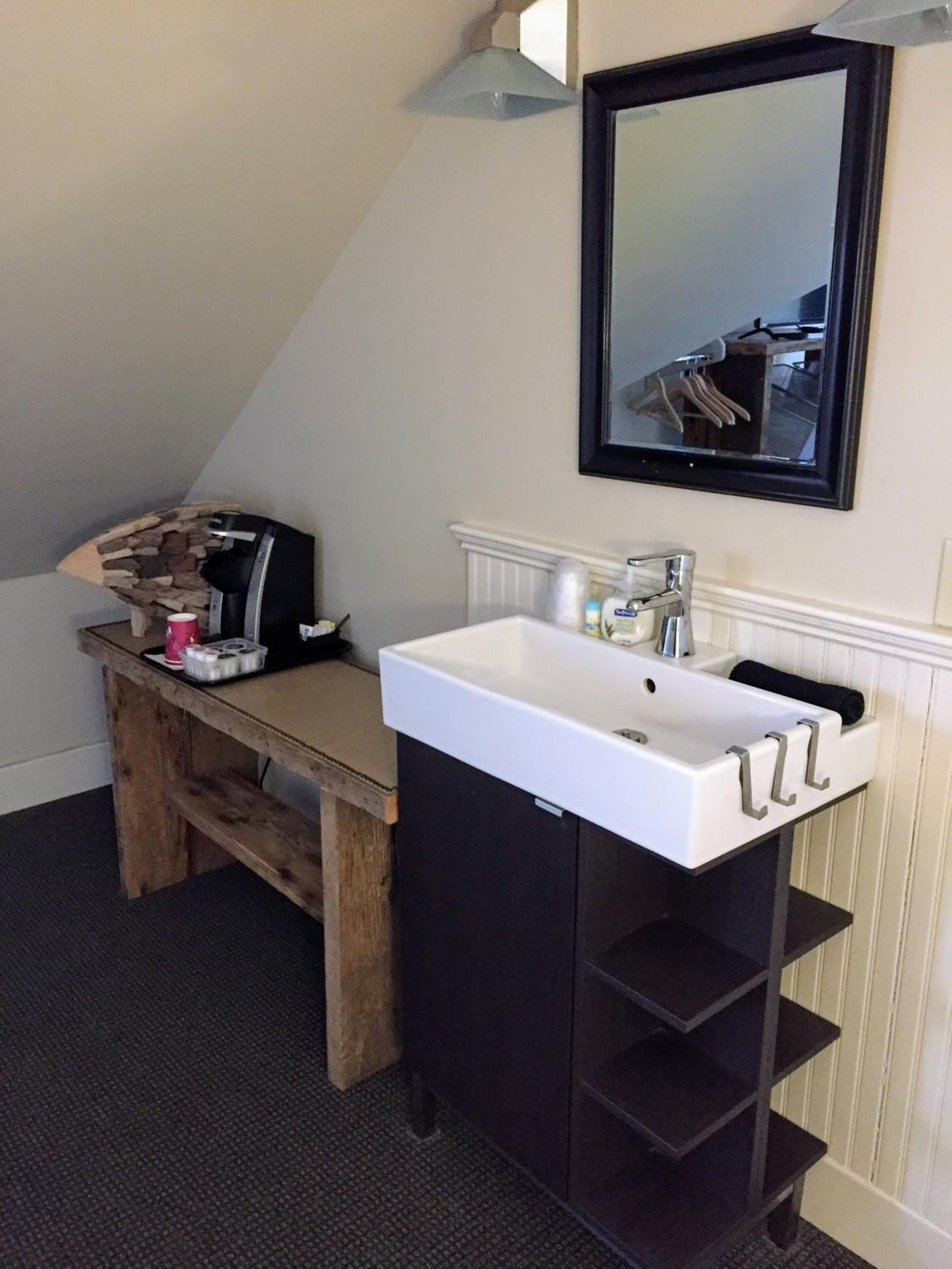 Budget Double Room photo 2