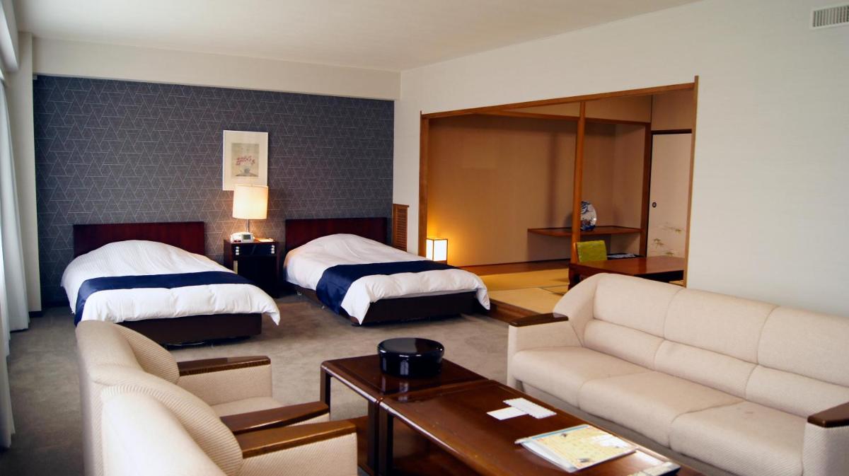 Suite Room with Tatami Area - Non-Smoking photo 2
