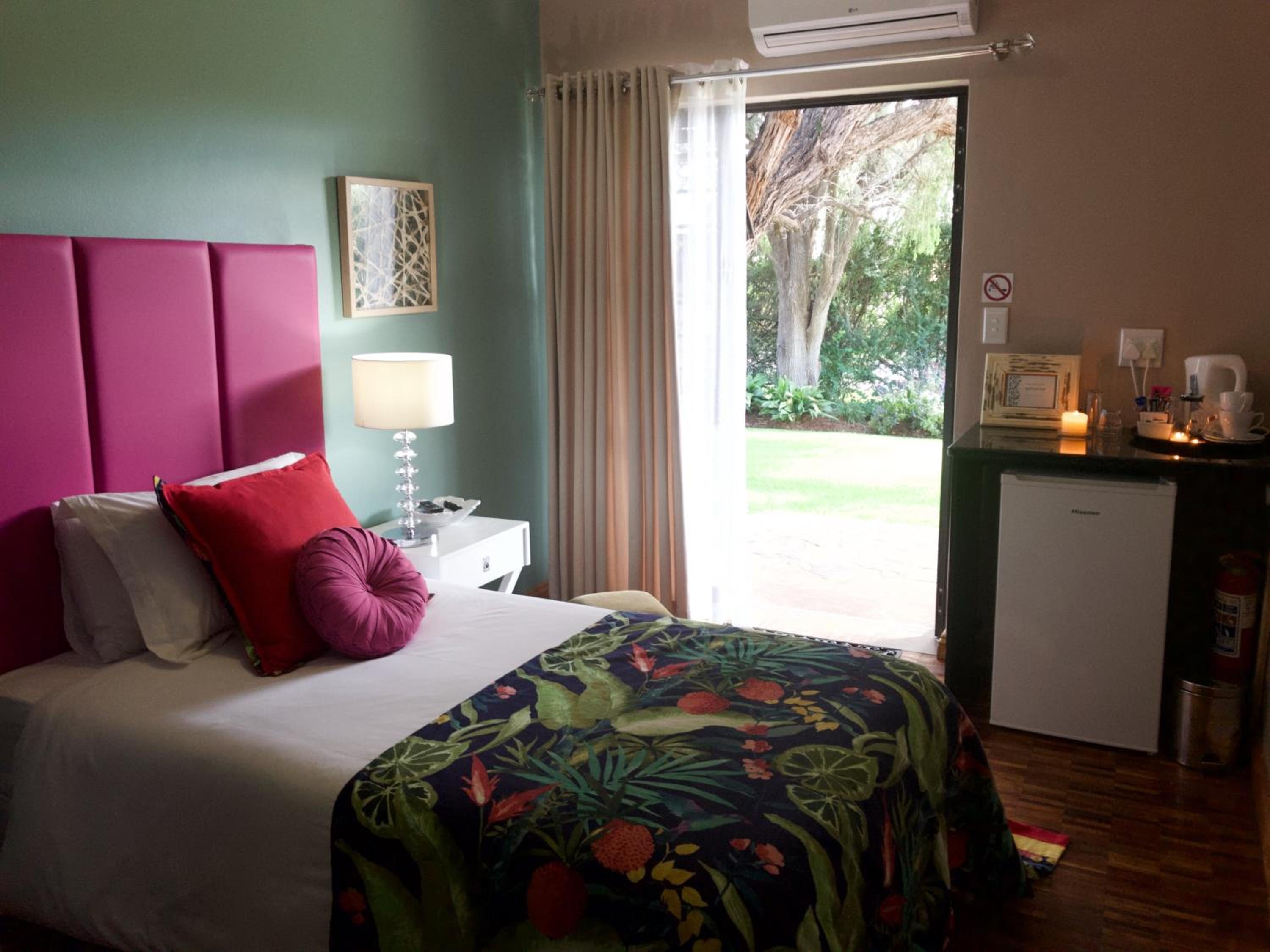 Single Room photo 3