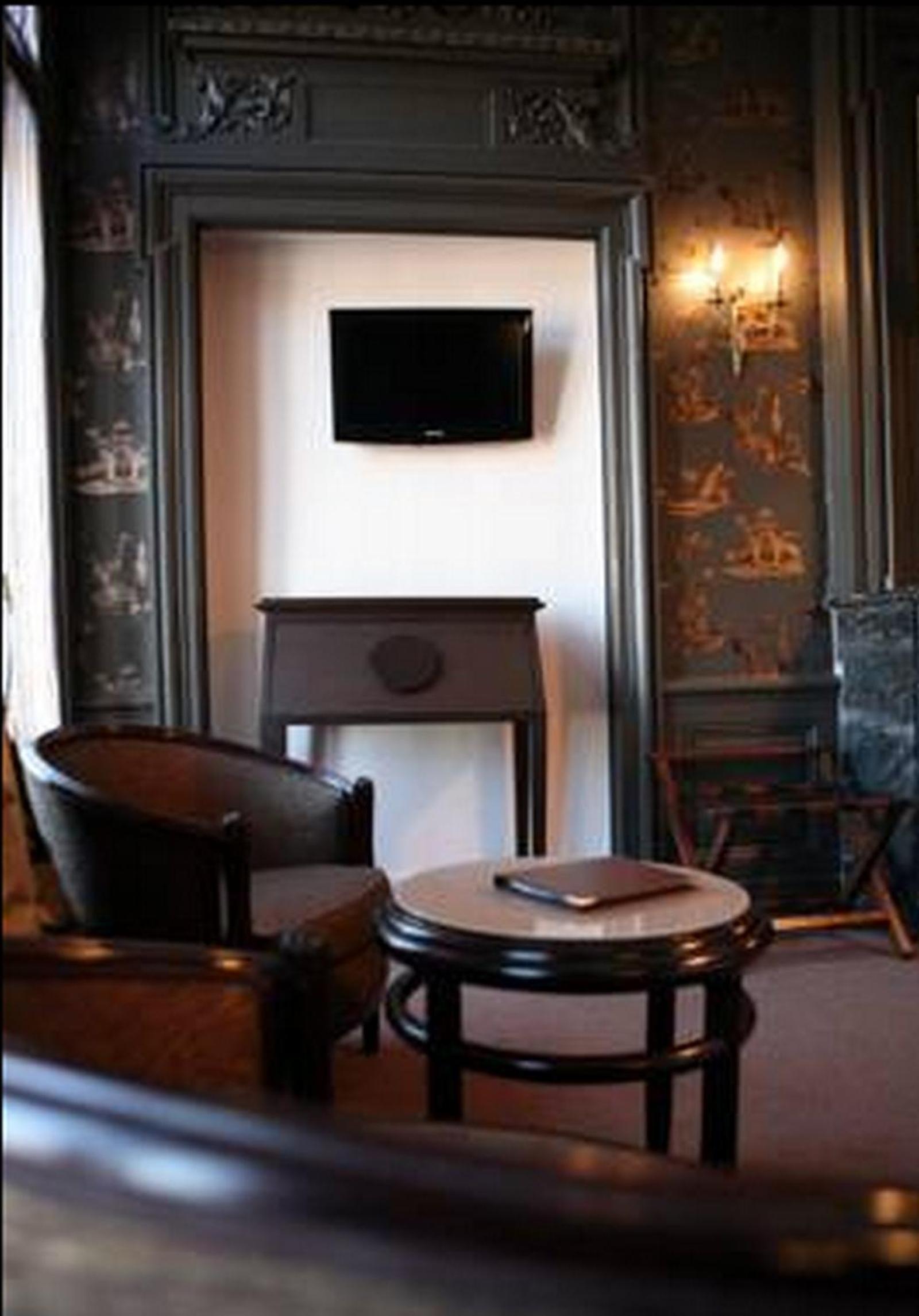 Prestige King Room - Photo 22
