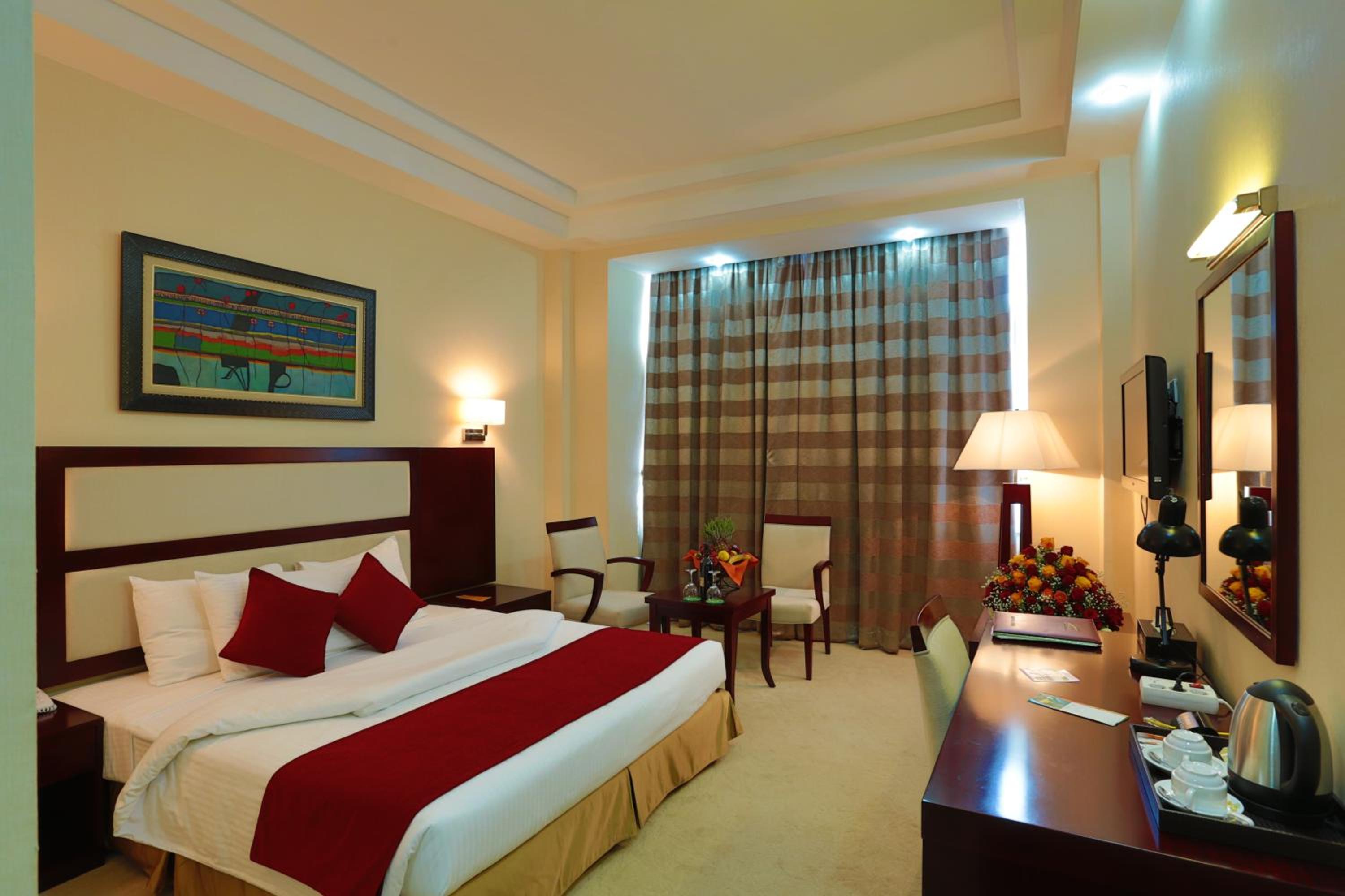 Deluxe Junior Suite - Photo 5